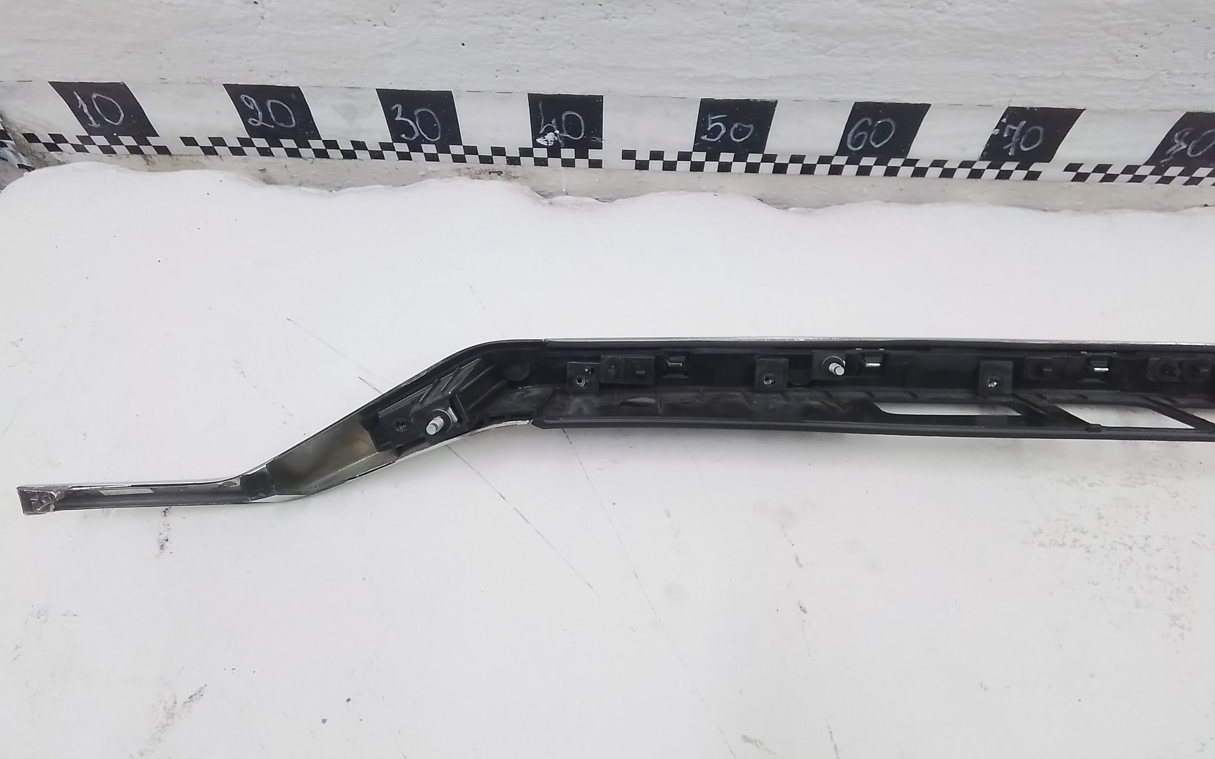 Накладка крышки багажника хром Geely Tugella 1