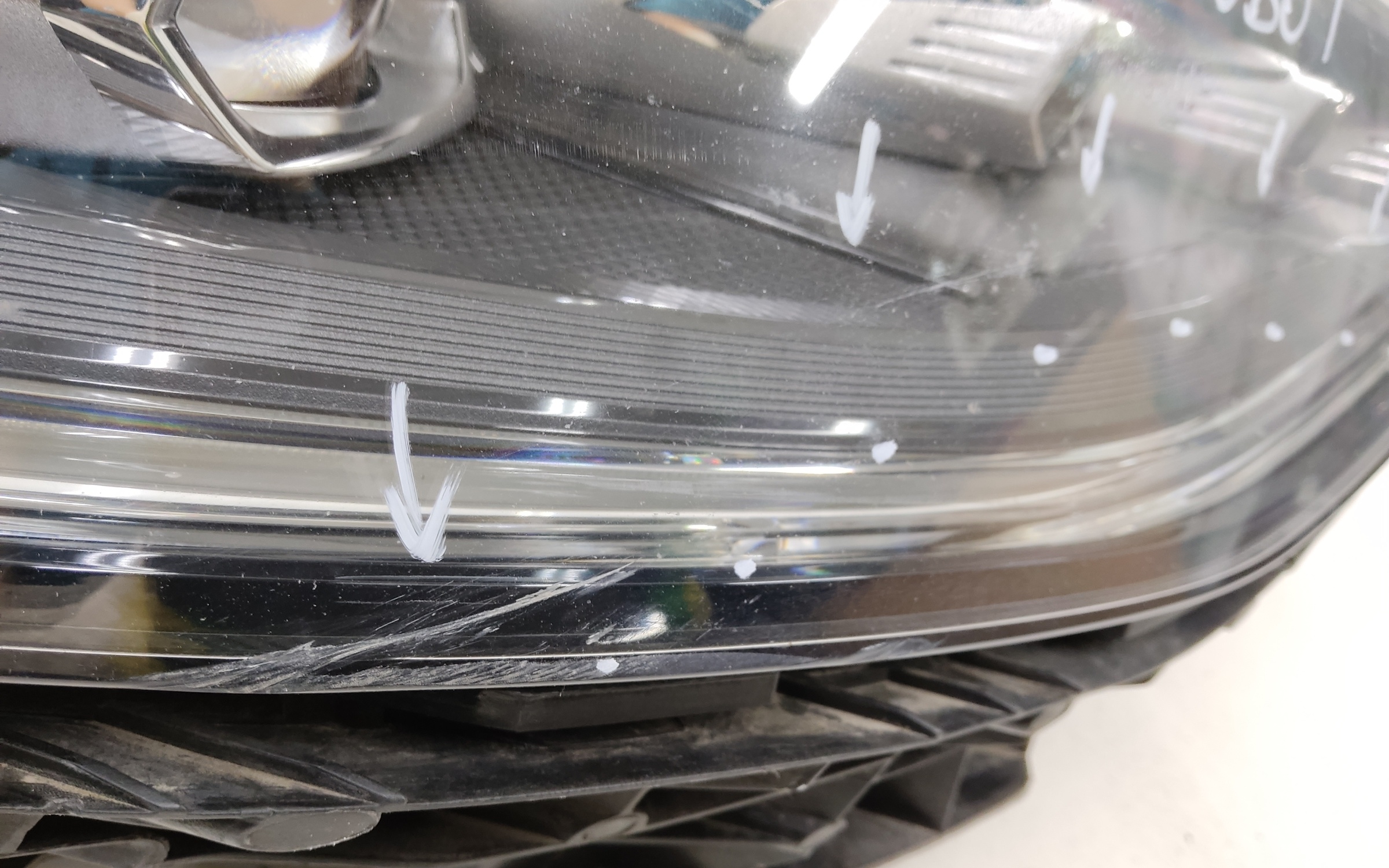 Фара передняя правая Haval F7 LED