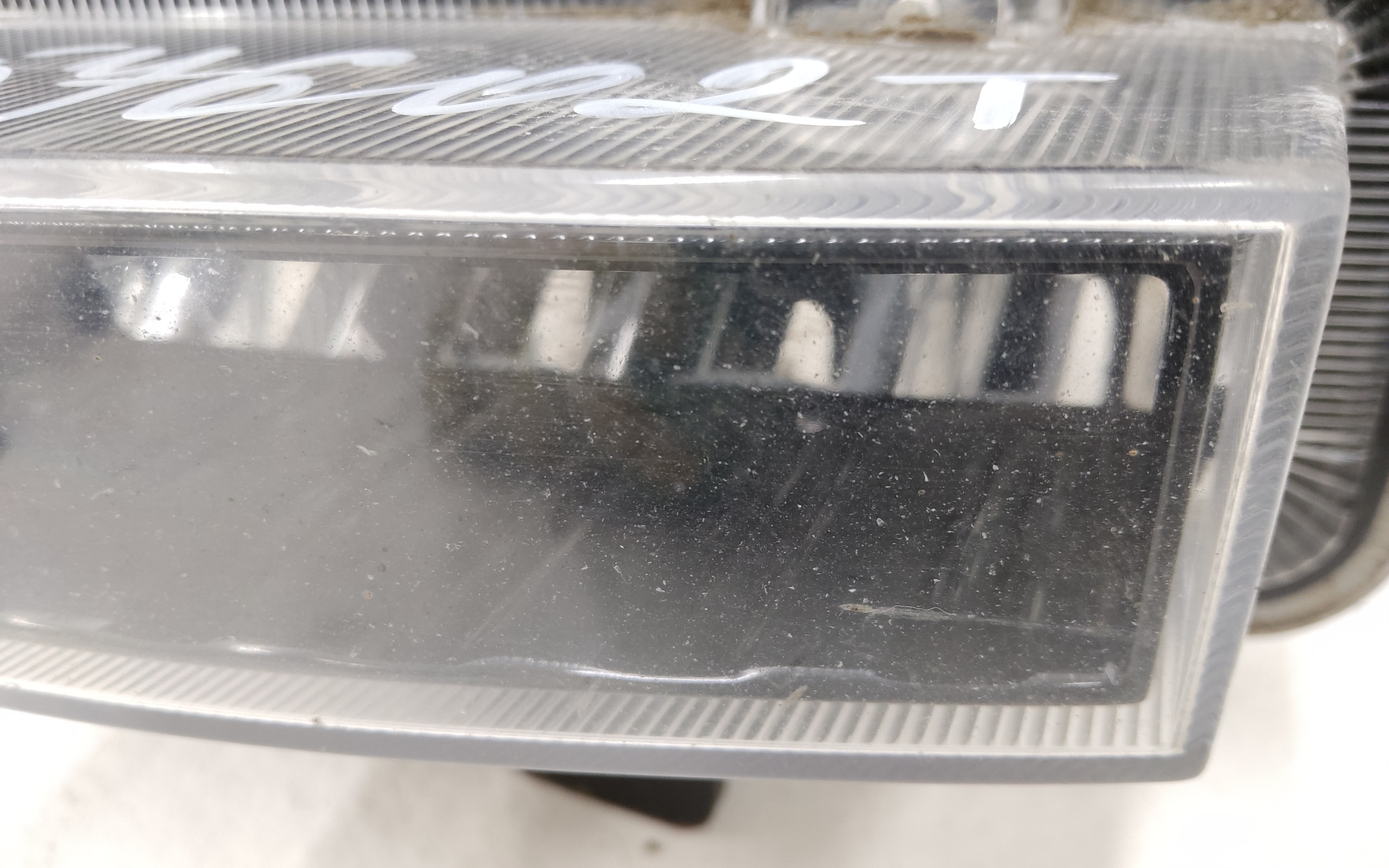 Фара ПТФ передняя левая Geely Coolray