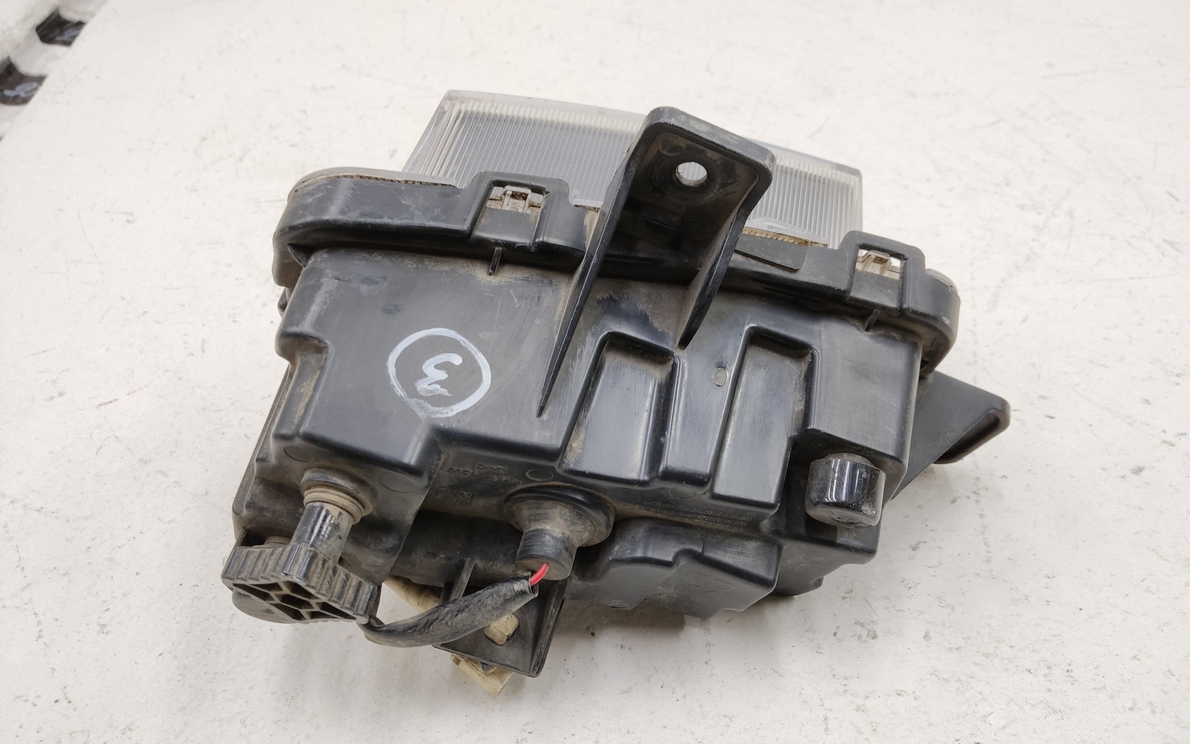 Фара ПТФ передняя правая Geely Coolray