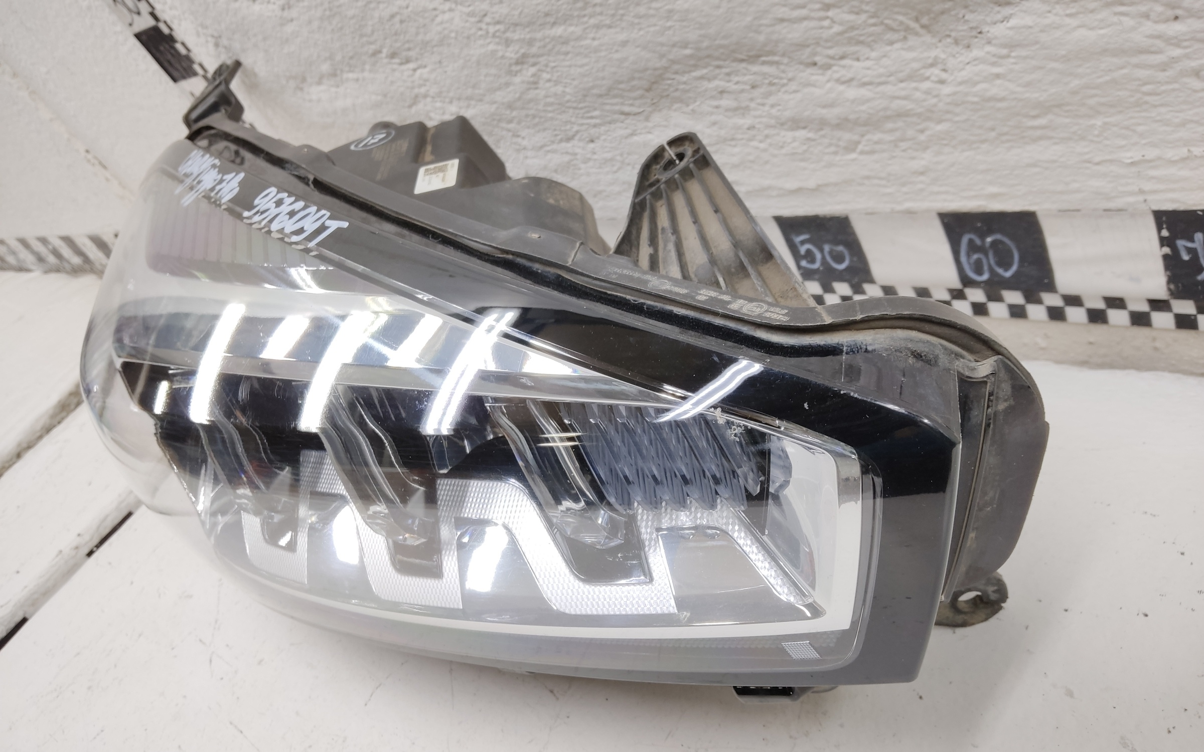 Фара передняя правая Chery Tiggo 7 Pro LED