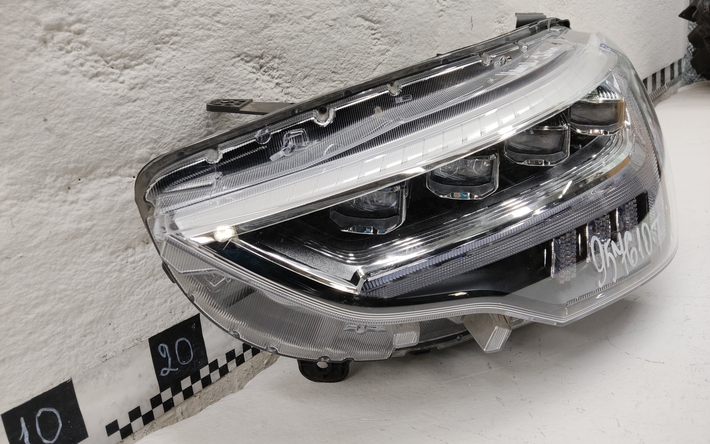 Фара передняя левая Haval Jolion LED