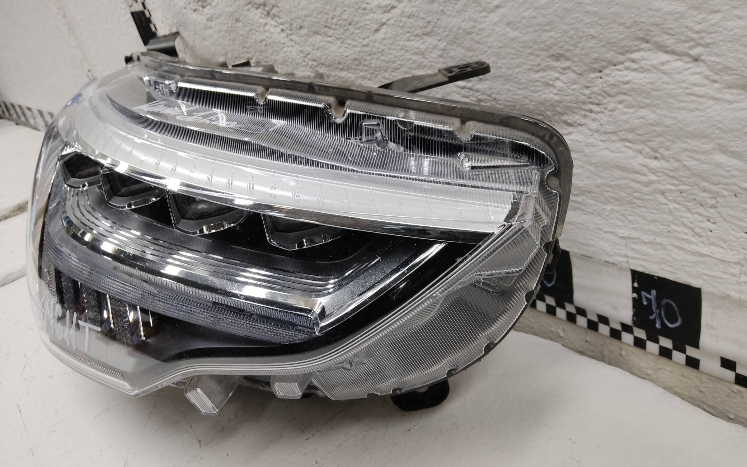Фара передняя правая Haval Jolion LED