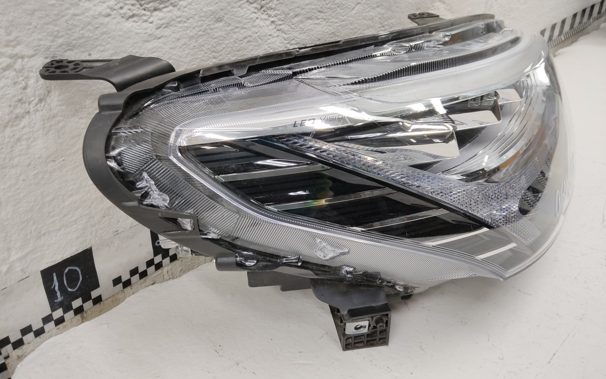 Фара передняя правая Haval Jolion LED