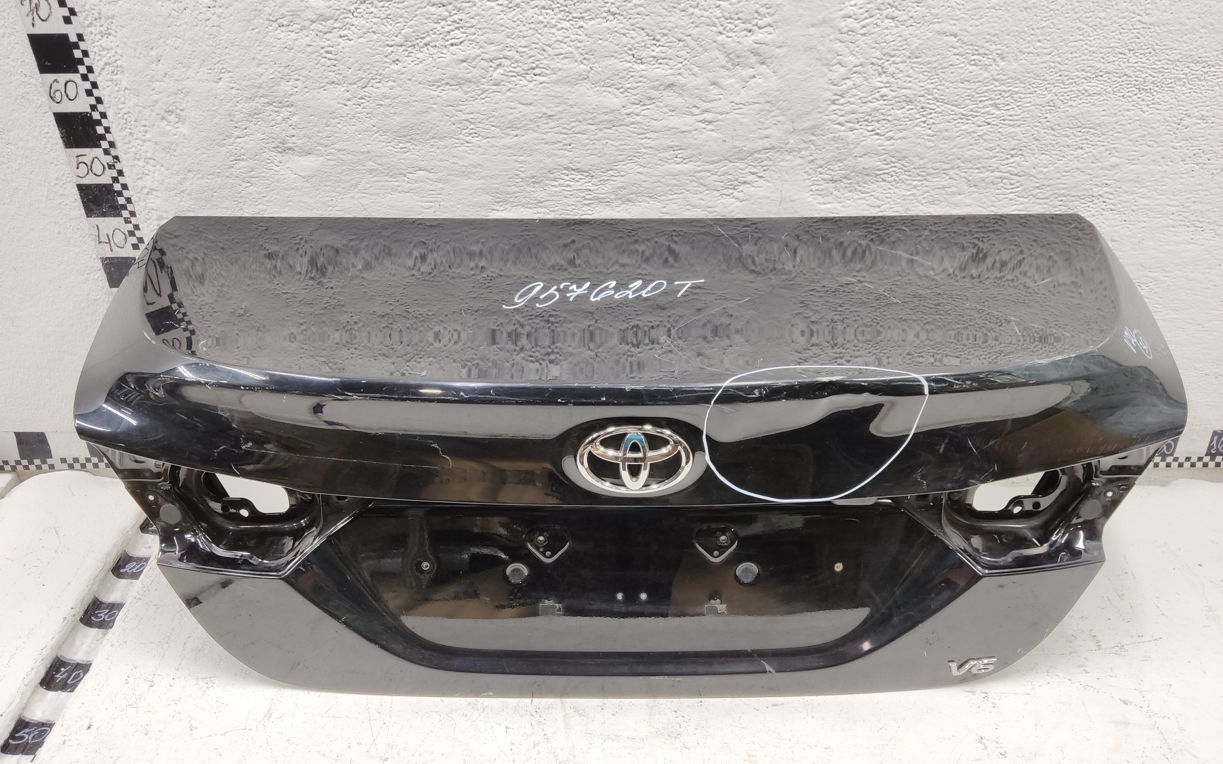 Крышка багажника Toyota Camry V70