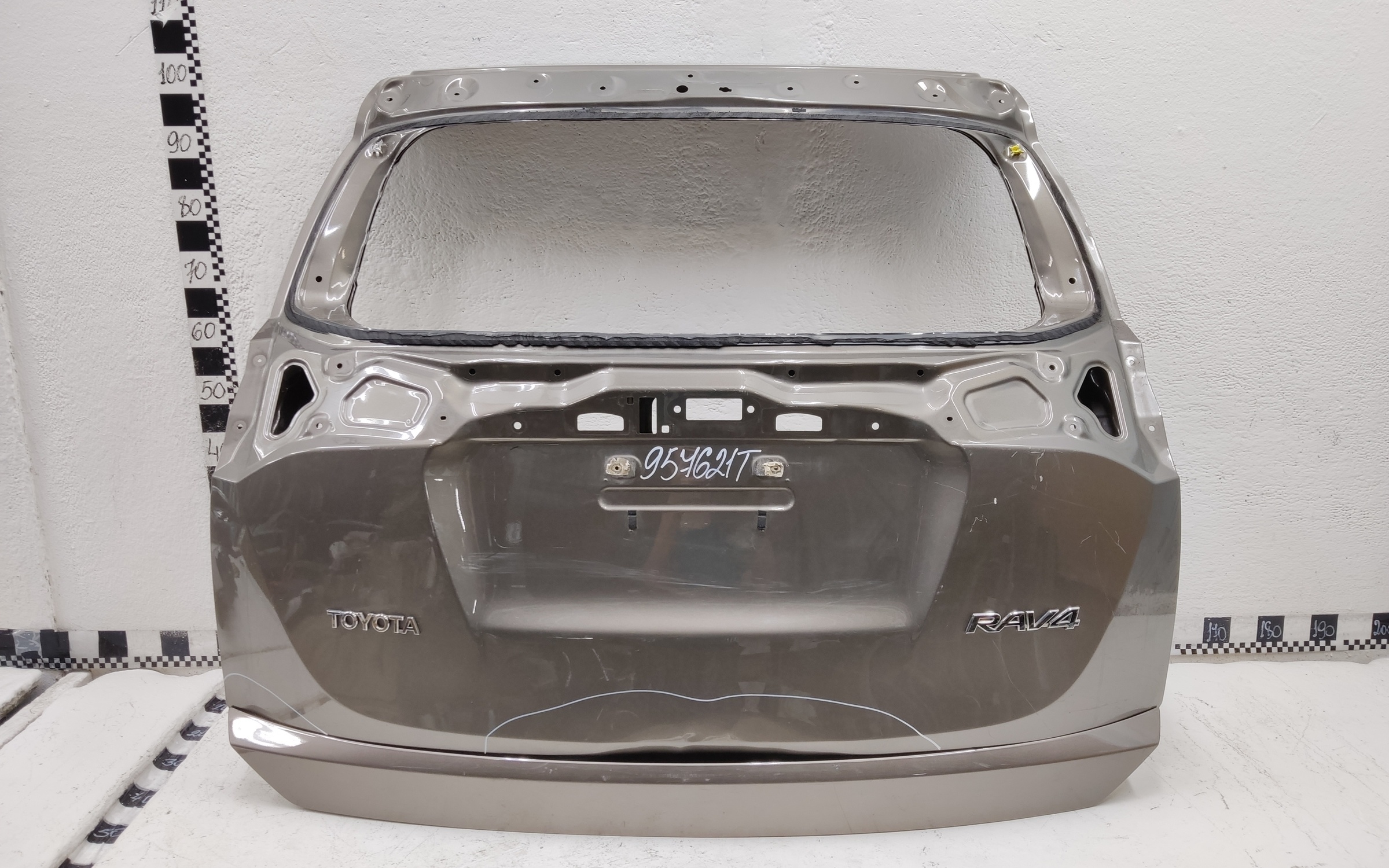 Крышка багажника Toyota RAV4 CA40 Restail