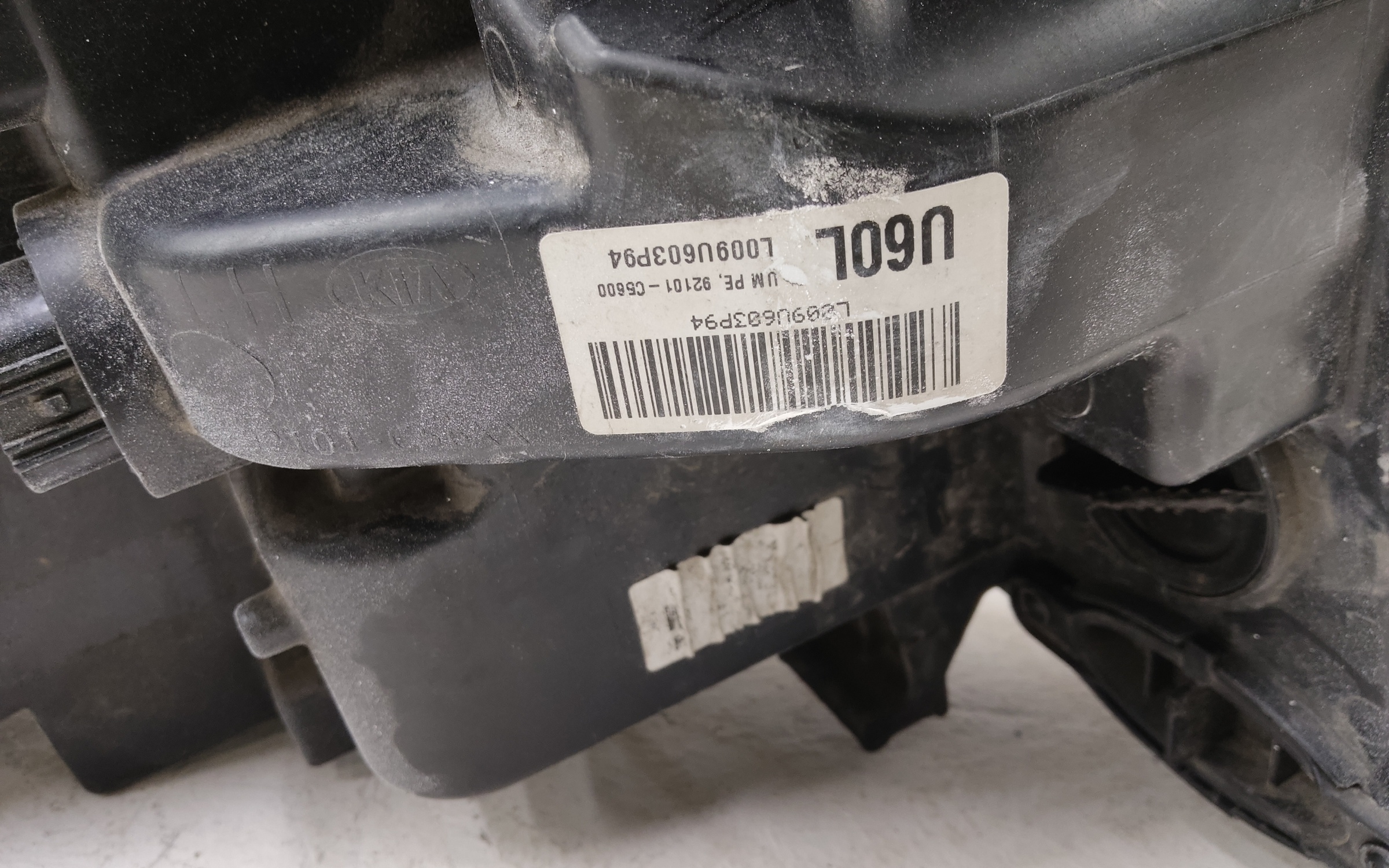 Фара передняя левая Kia Sorento 3 Restail LED