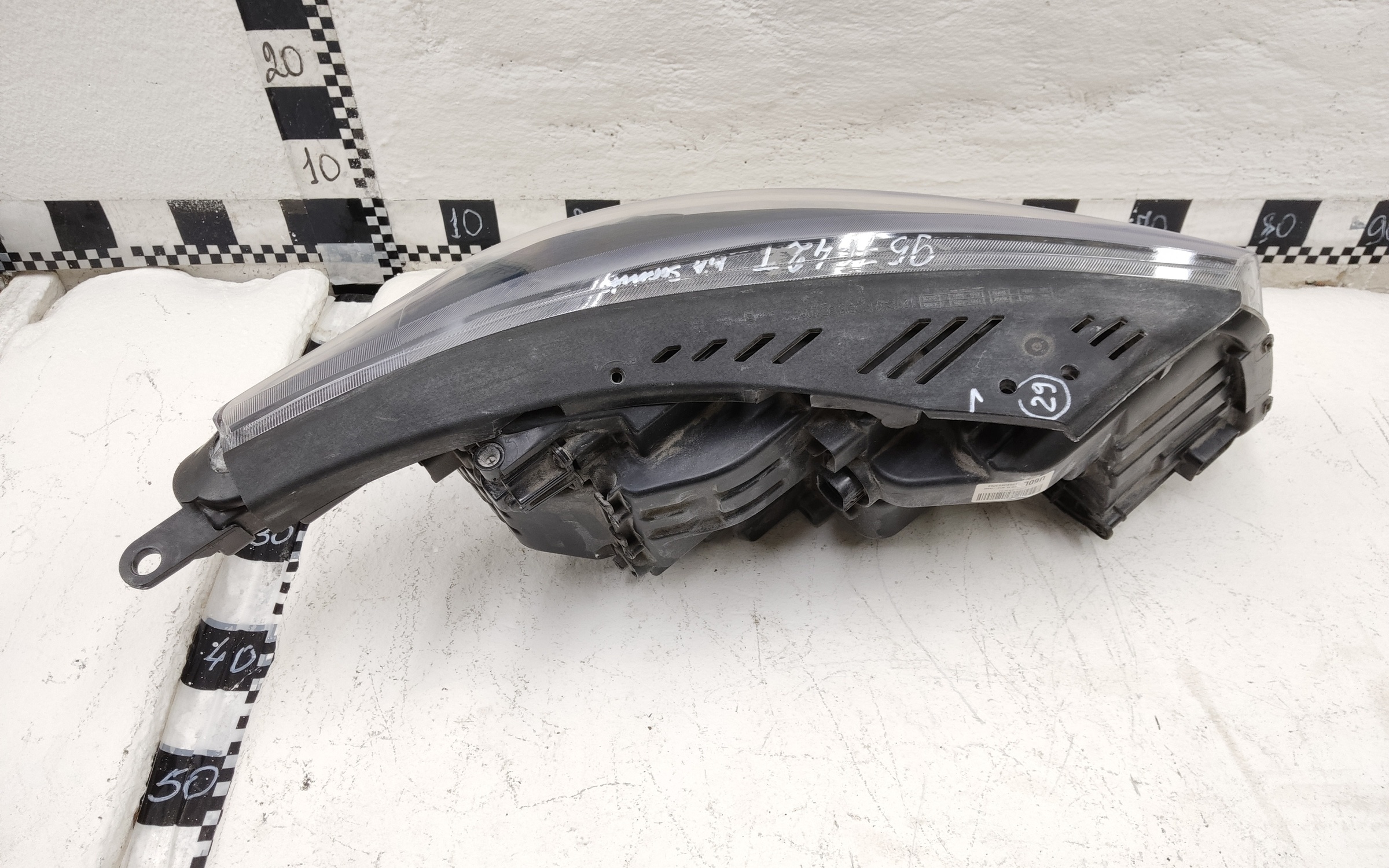 Фара передняя левая Kia Sorento 3 Restail LED