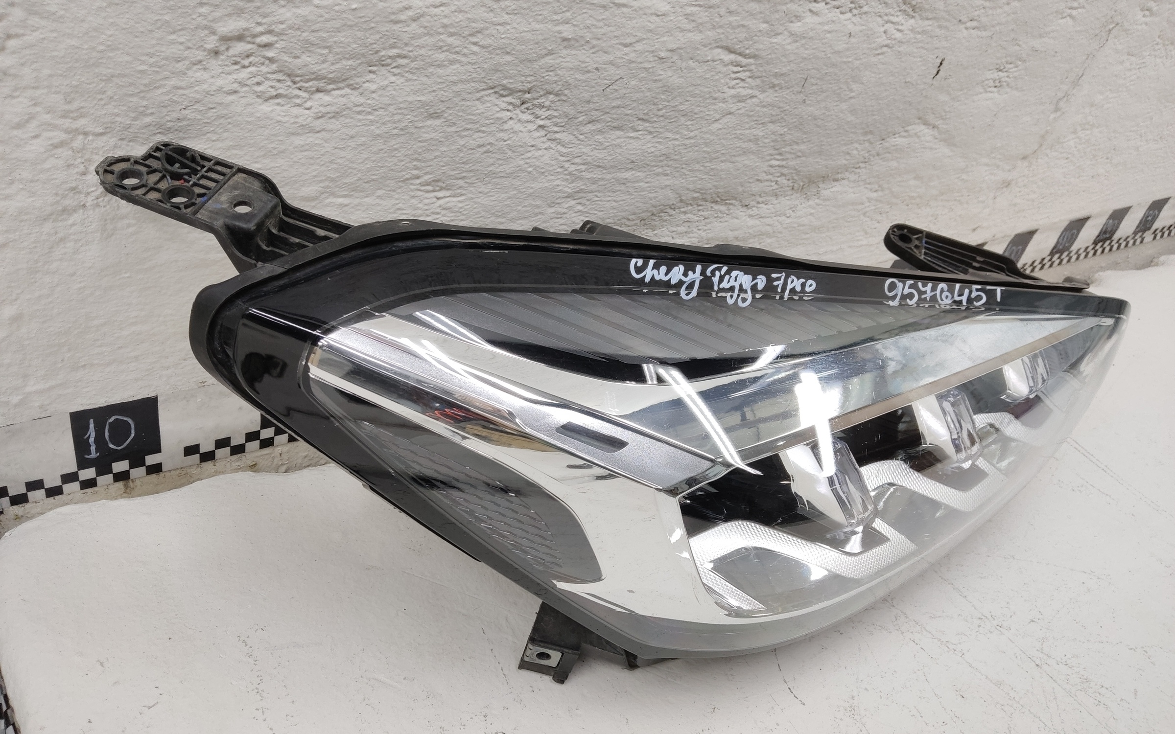 Фара передняя правая Chery Tiggo 7 Pro LED