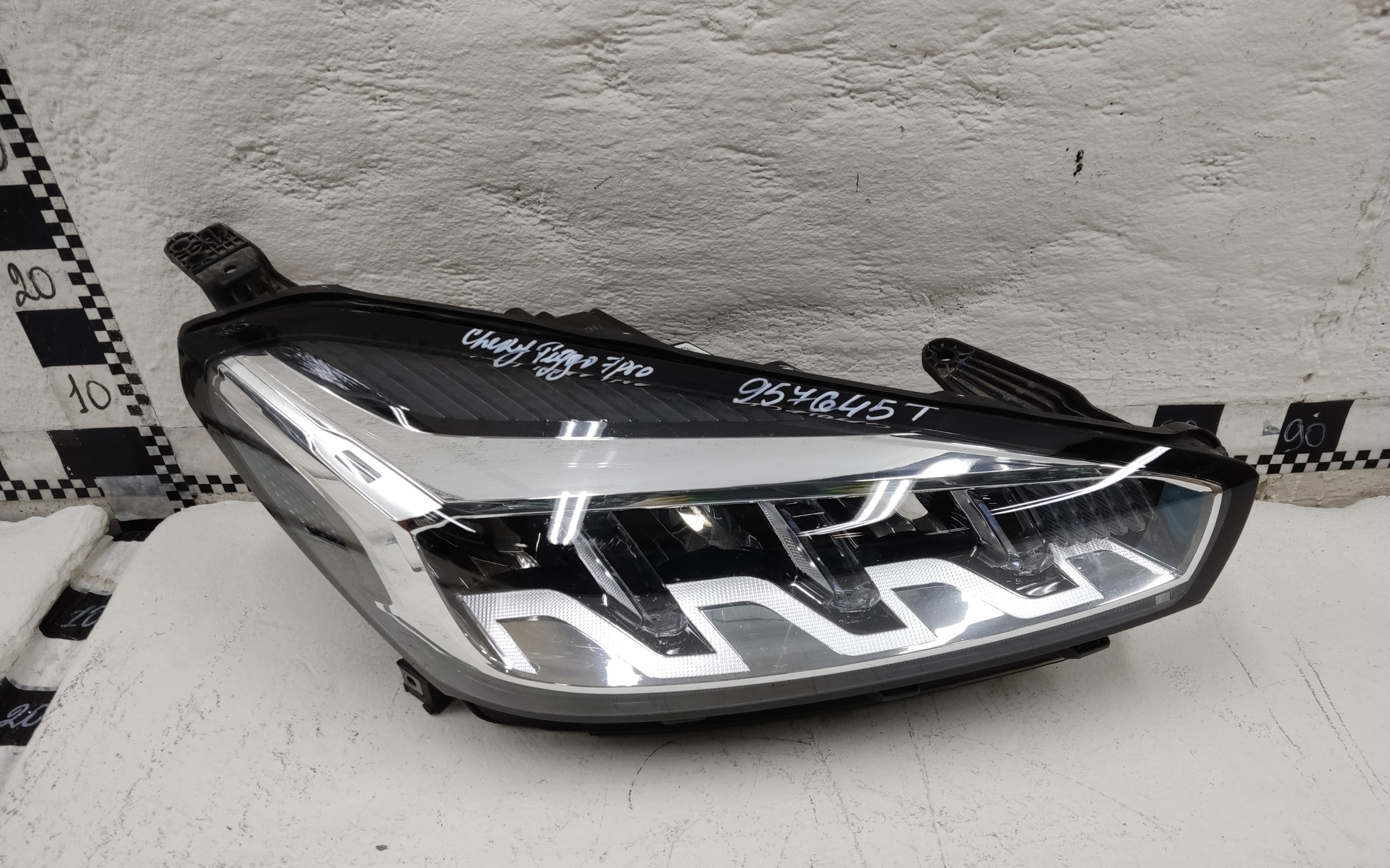 Фара передняя правая Chery Tiggo 7 Pro LED