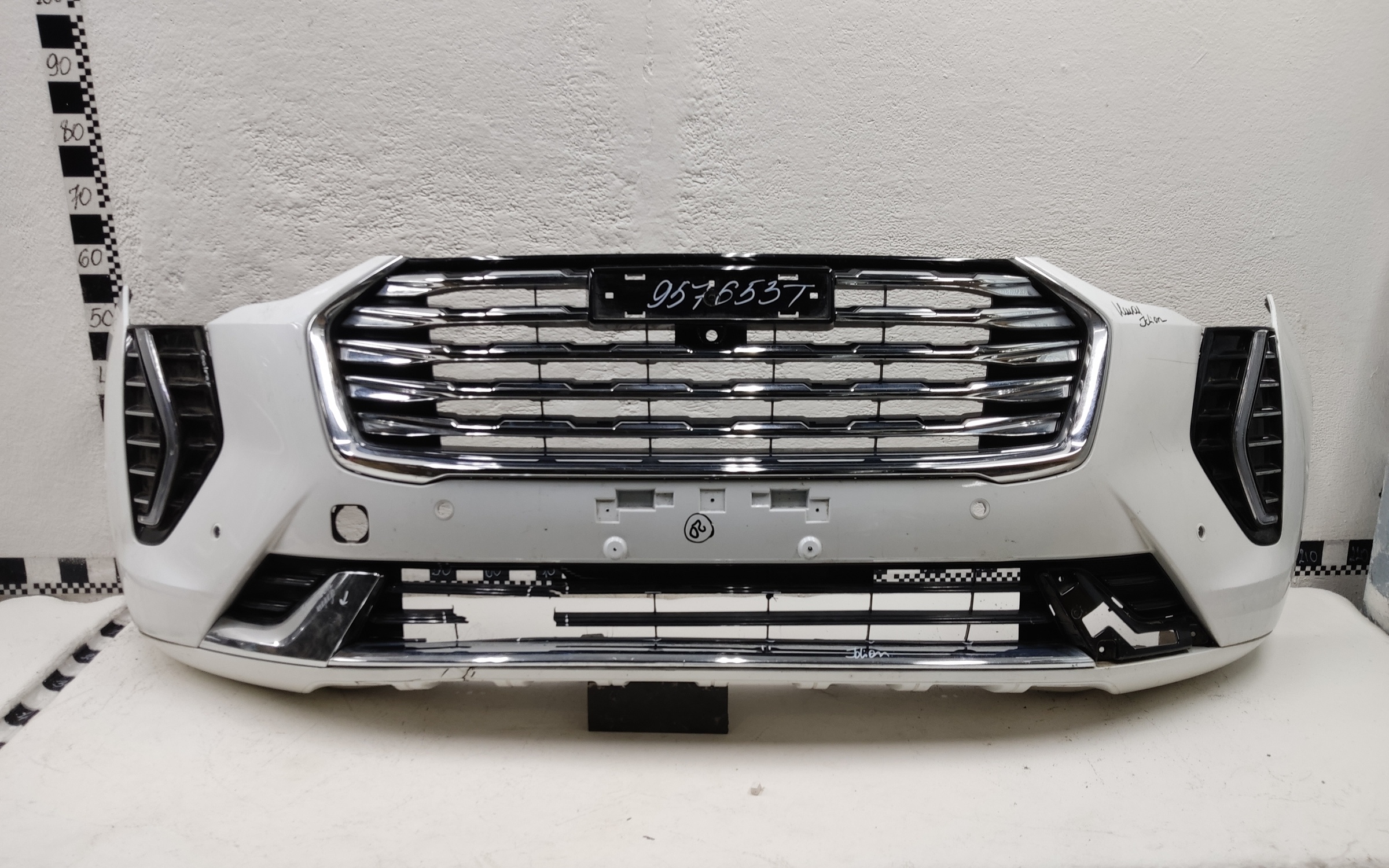 Бампер передний Haval Jolion