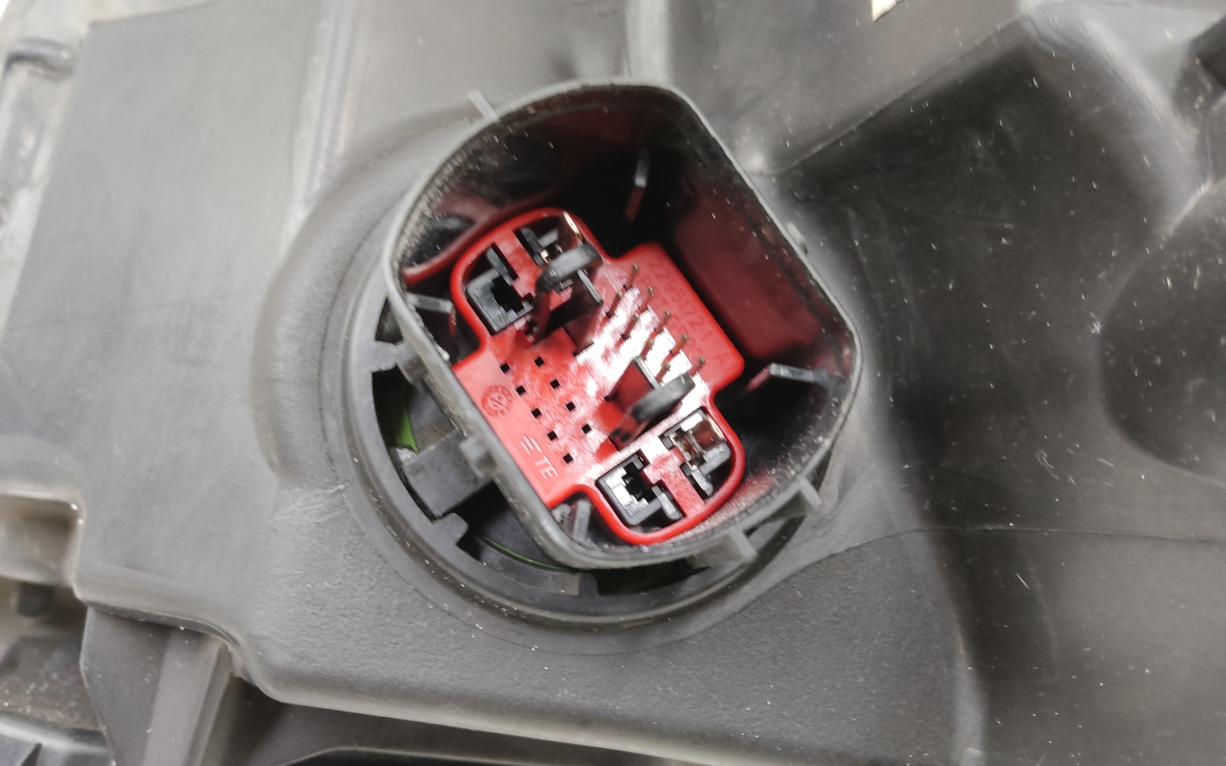 Фара передняя правая Land Rover Range Rover 4 Restail LED