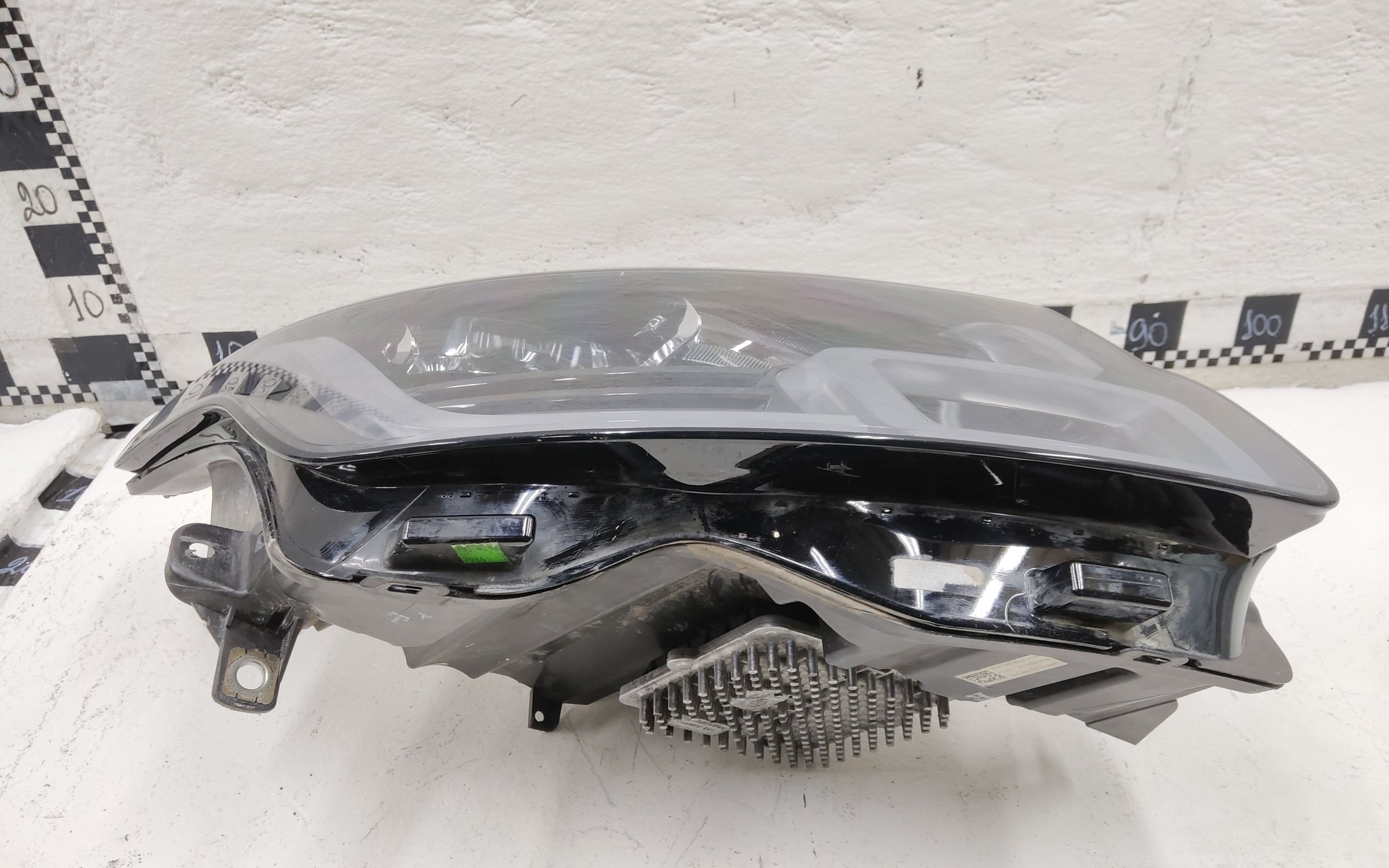 Фара передняя правая Land Rover Range Rover 4 Restail LED