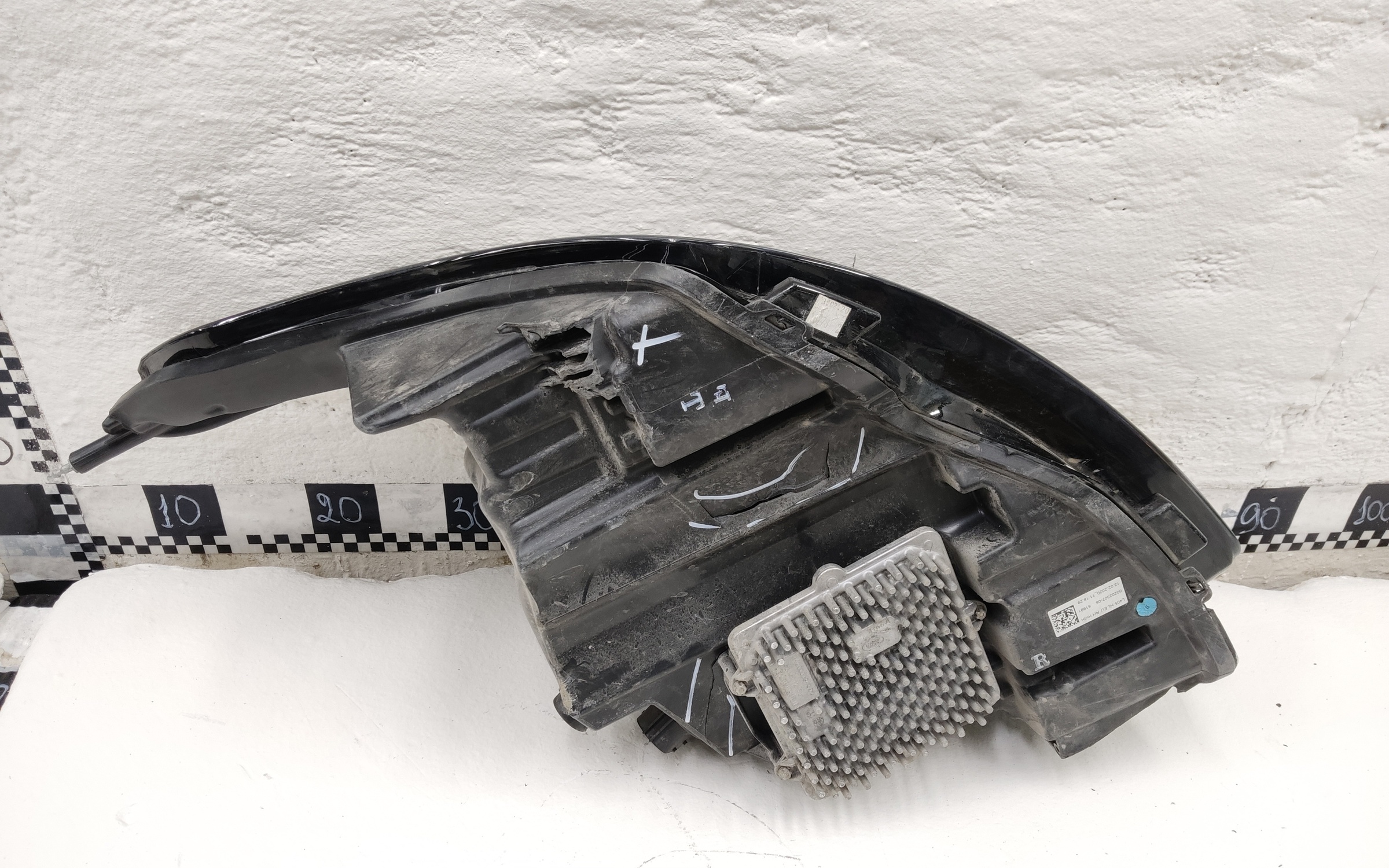 Фара передняя правая Land Rover Range Rover 4 Restail LED