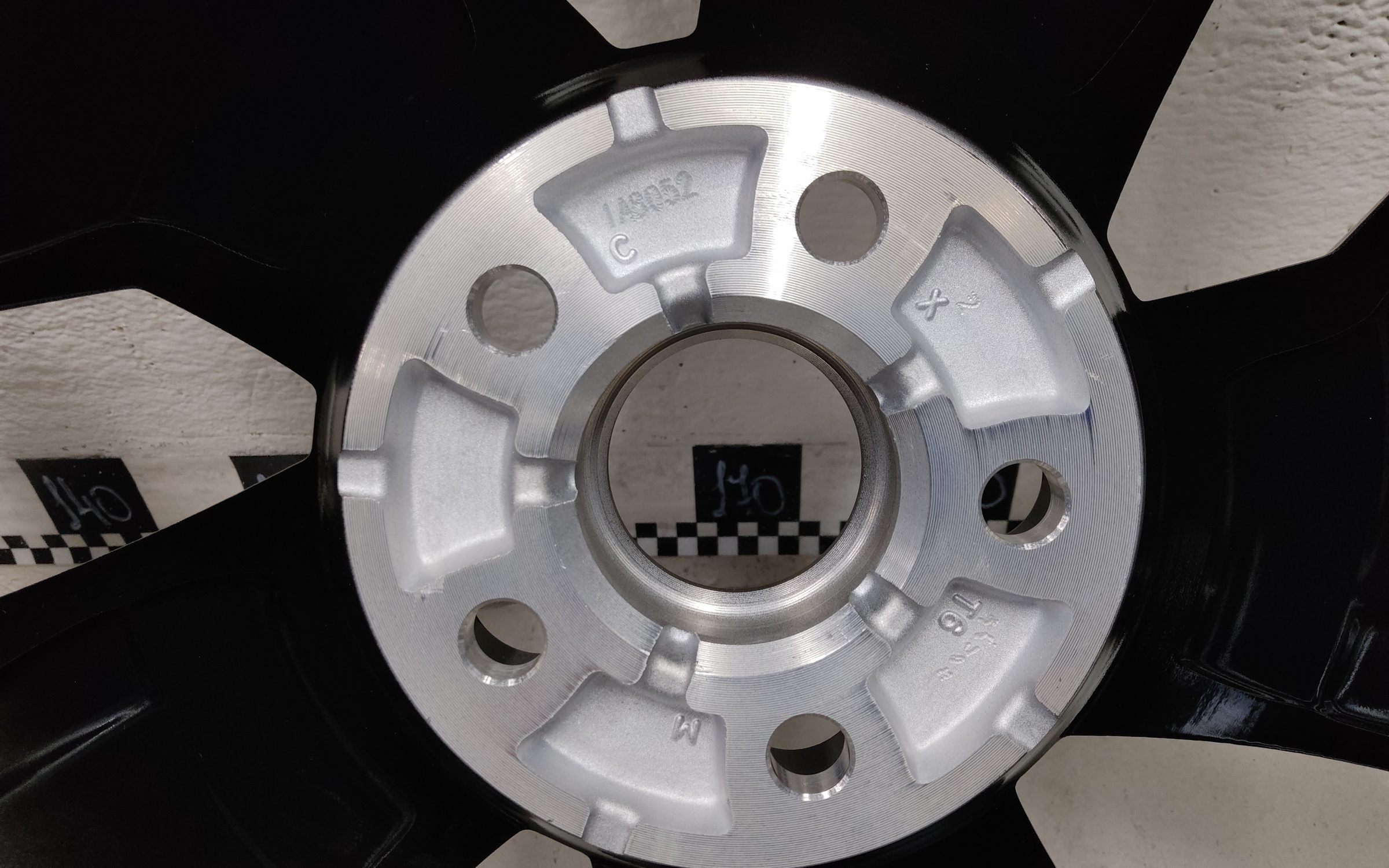 Комплект литых дисков Geely Atlas 2 R20