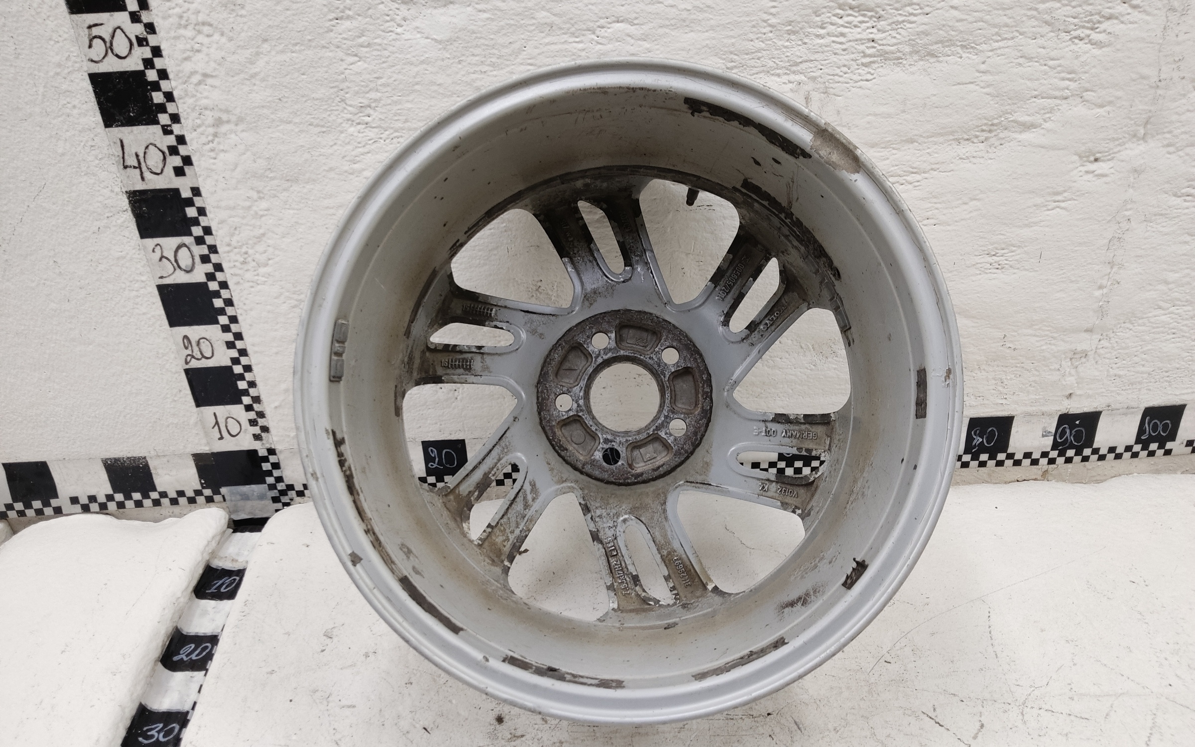 Диск колеса литой Volvo XC60 R17