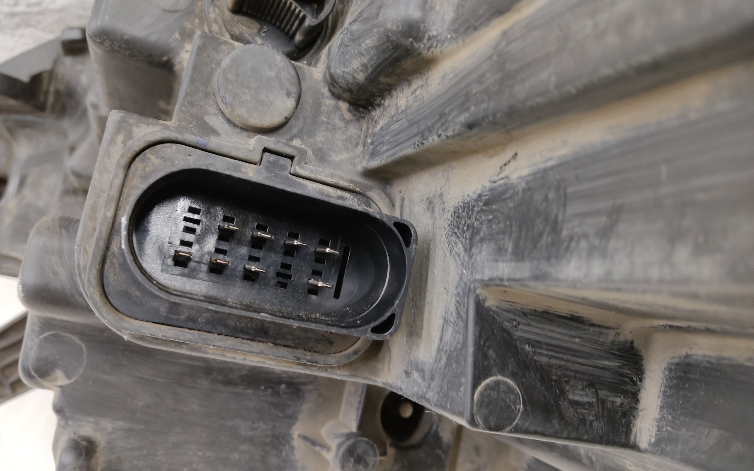 Фара передняя правая Chery Tiggo 8 LED