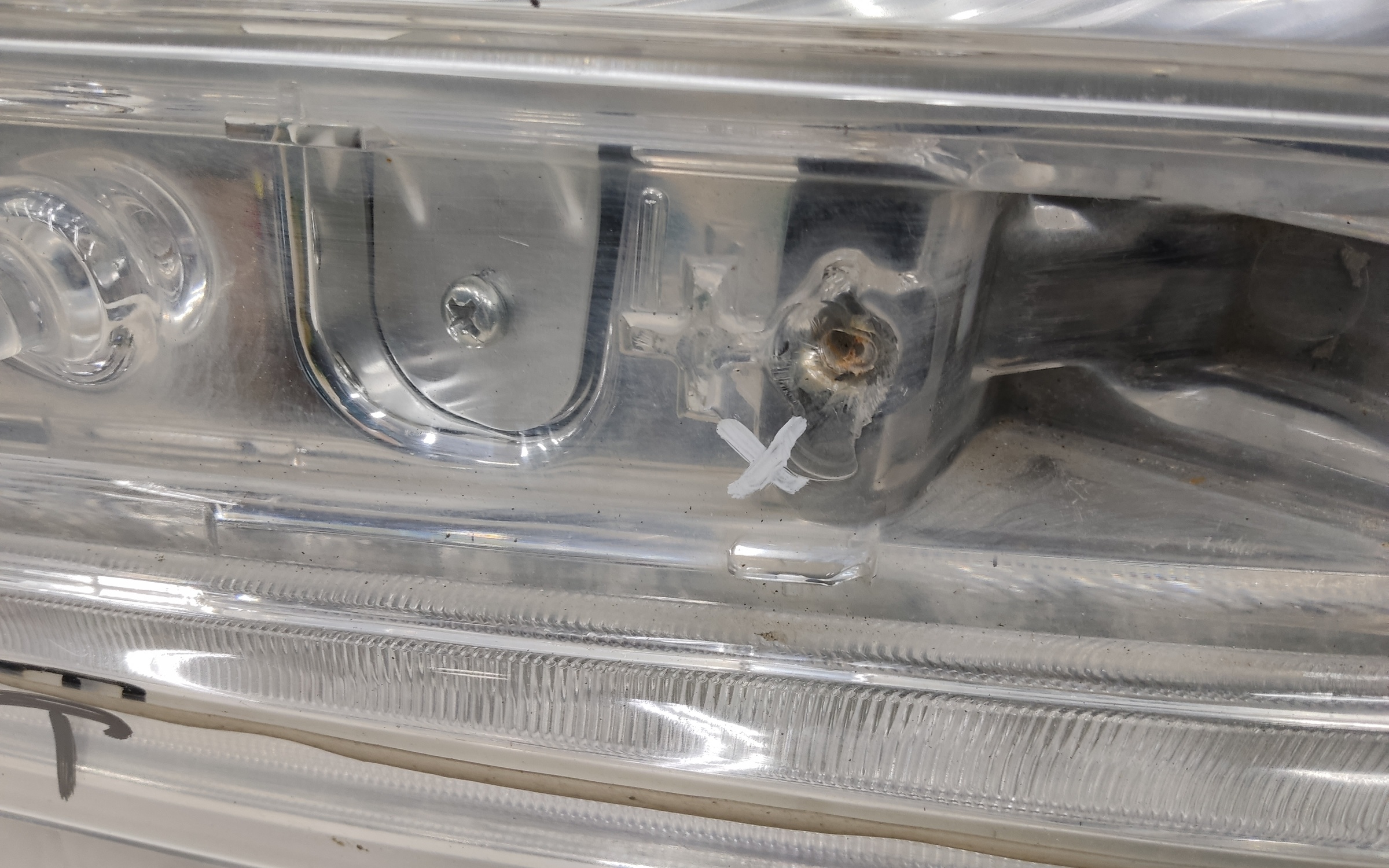 Фара передняя левая Toyota Land Cruiser 200 Restail 2 LED светлая