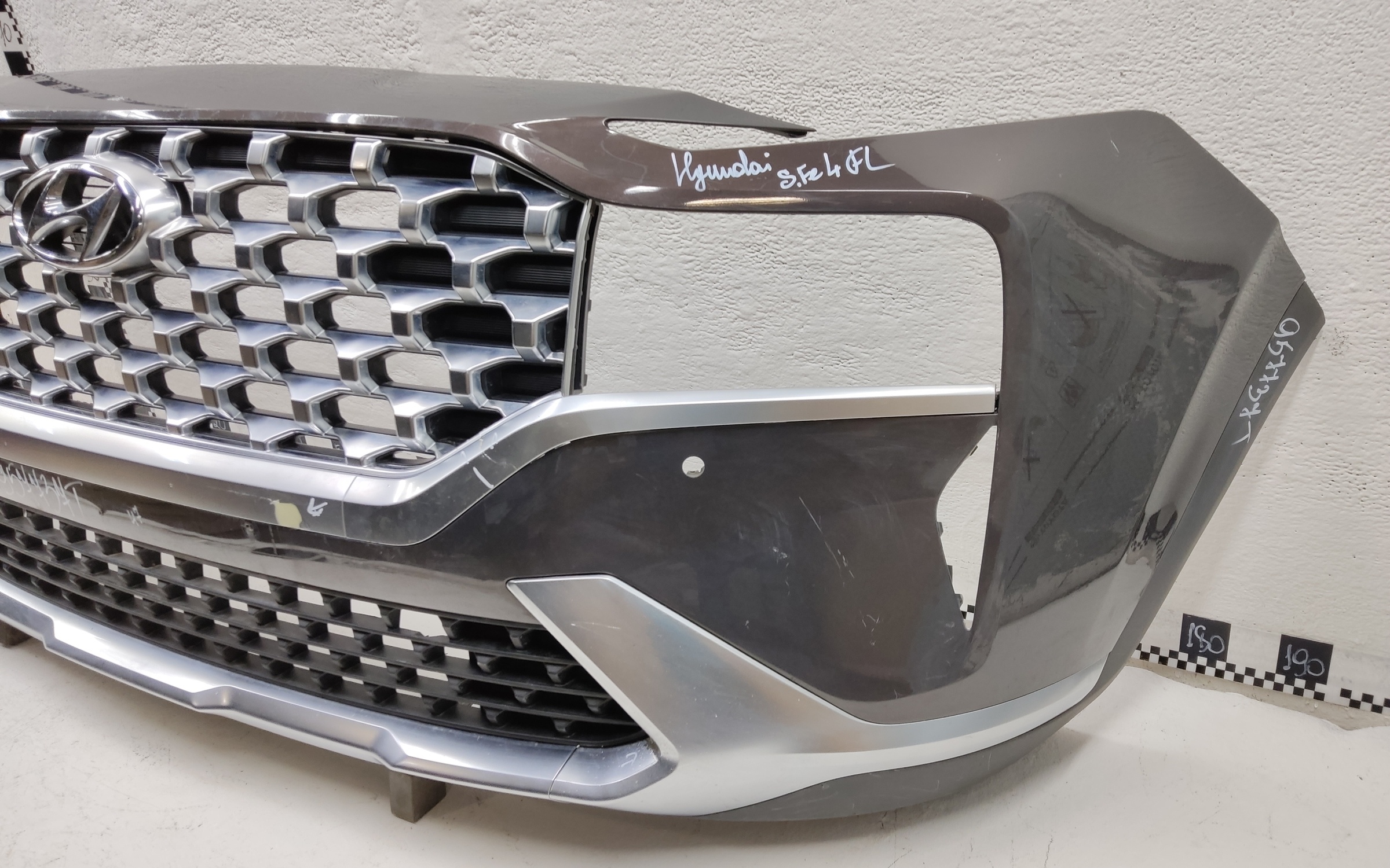 Бампер передний Hyundai Santa Fe 4 Restail