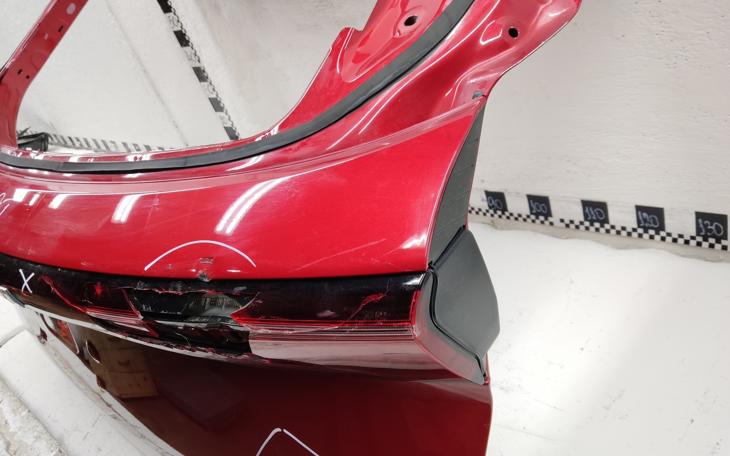 Крышка багажника Omoda C5