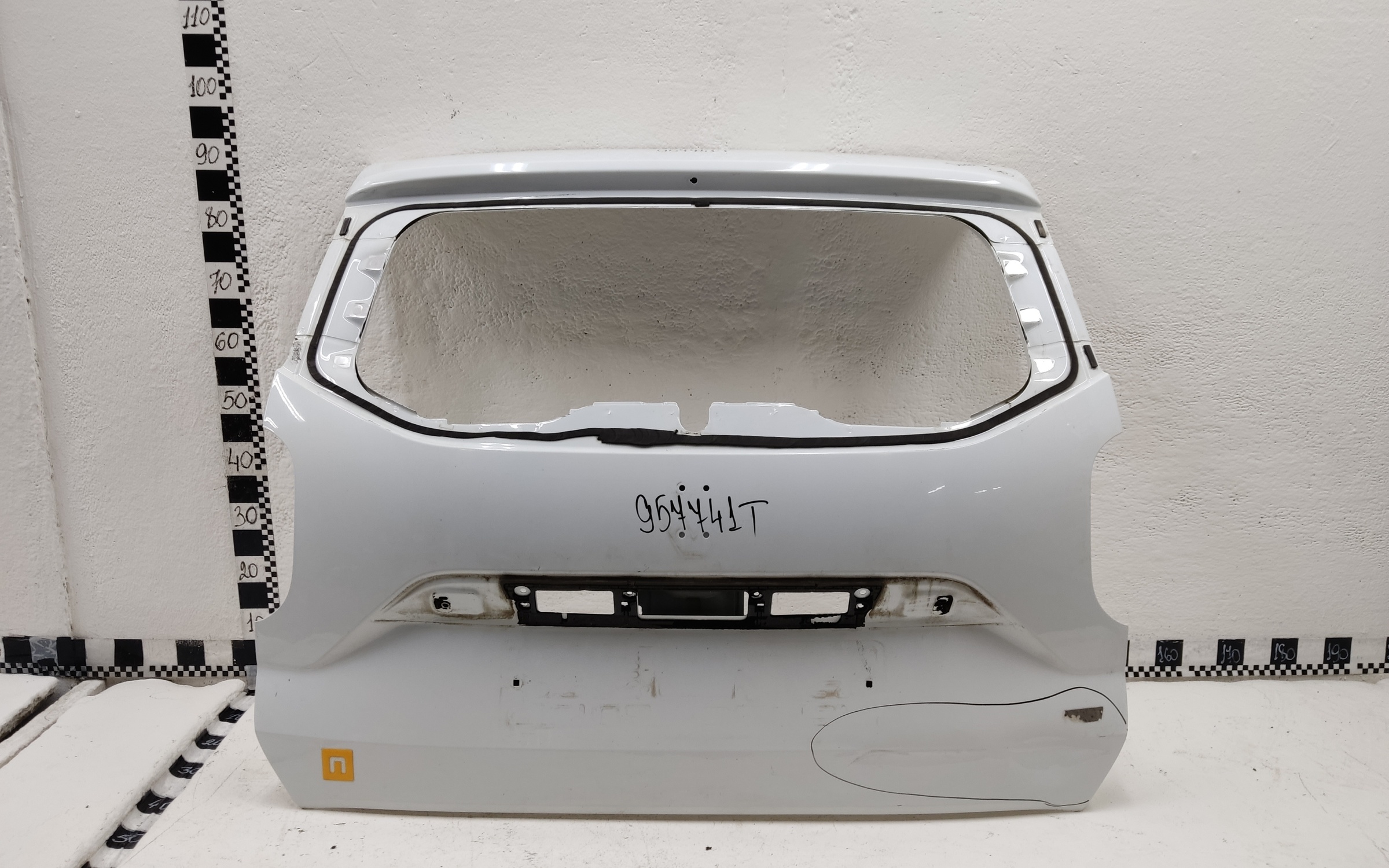 Крышка багажника Renault Duster 2