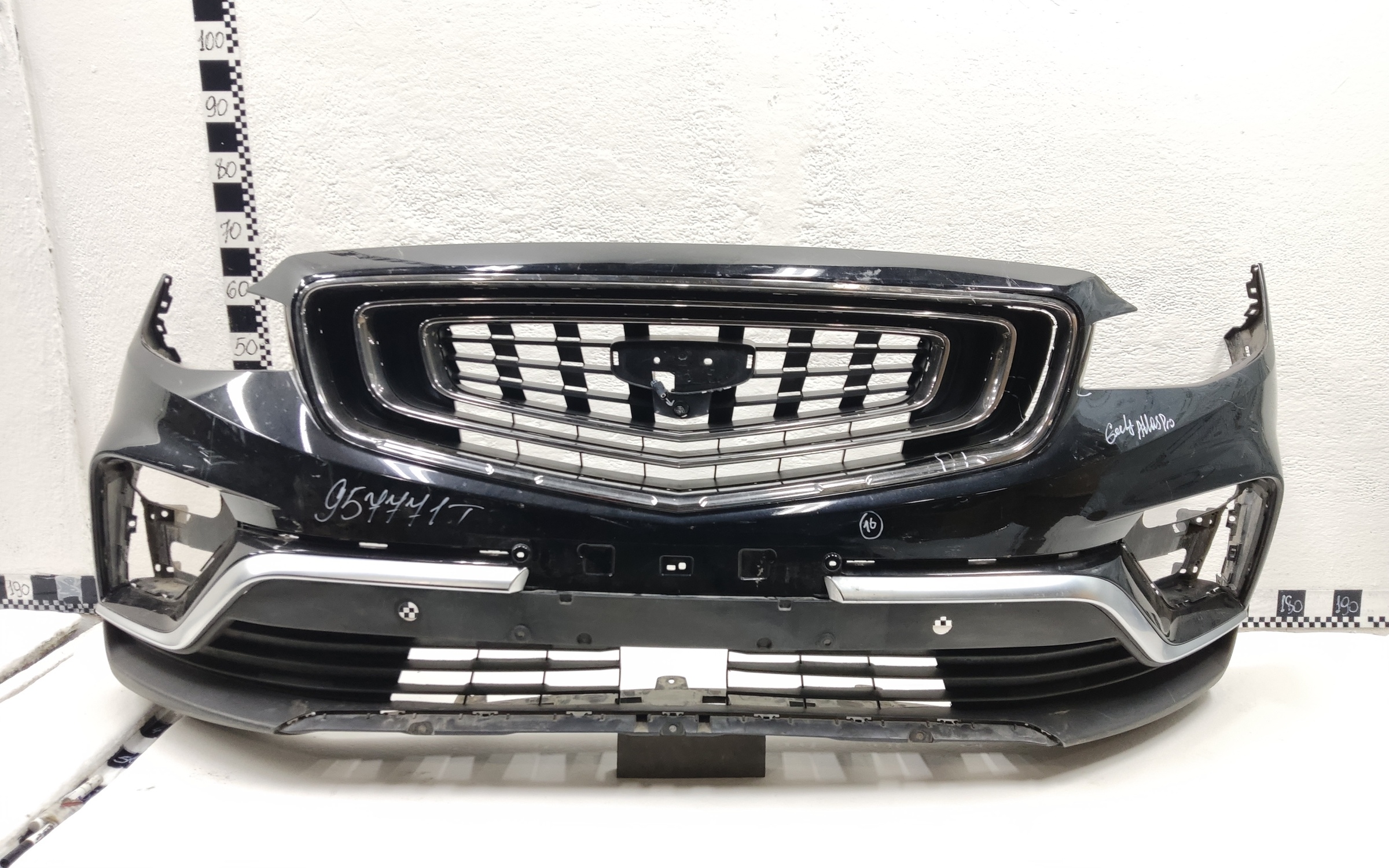 Бампер передний Geely Atlas Pro
