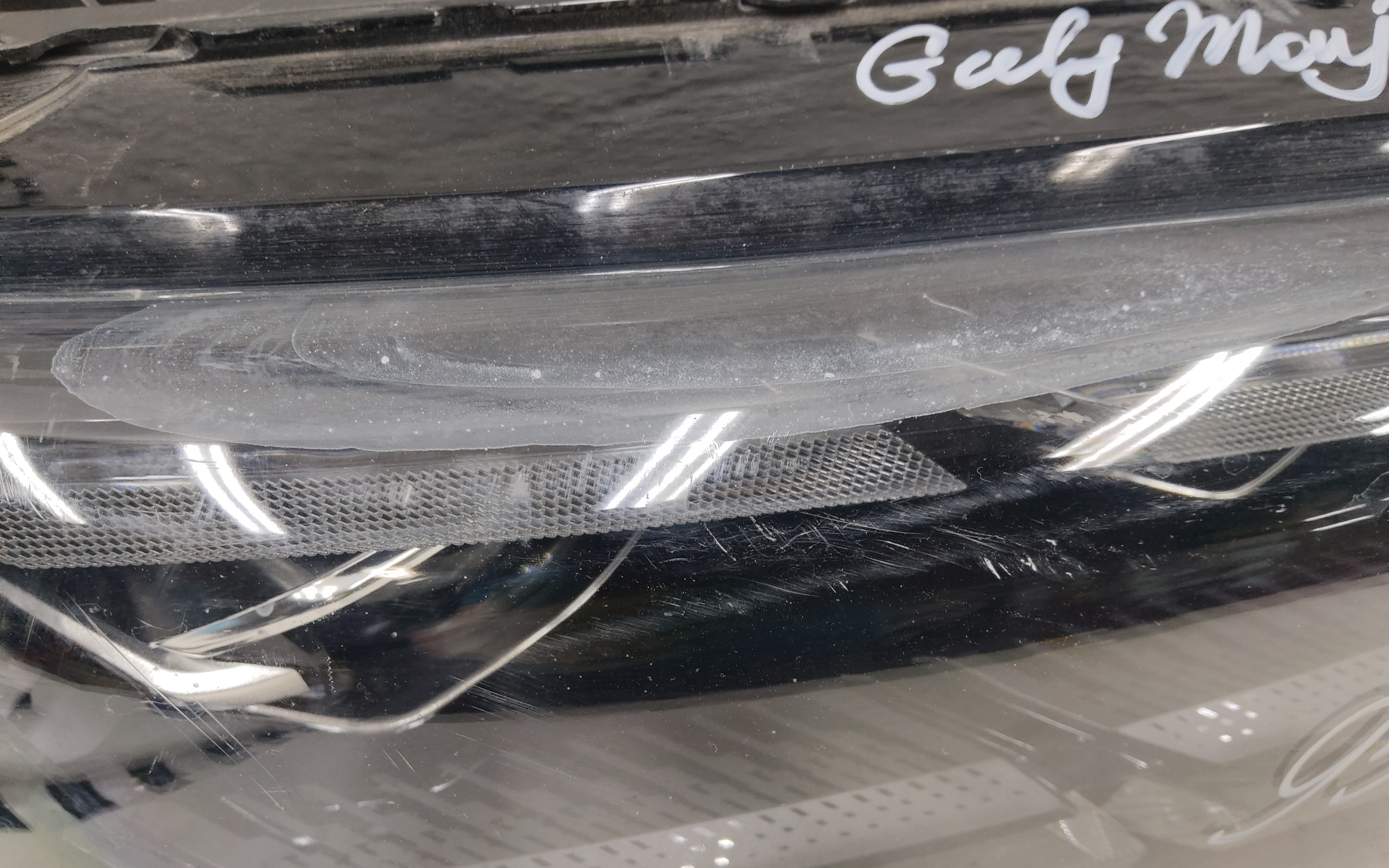 Фара передняя правая Geely Monjaro LED