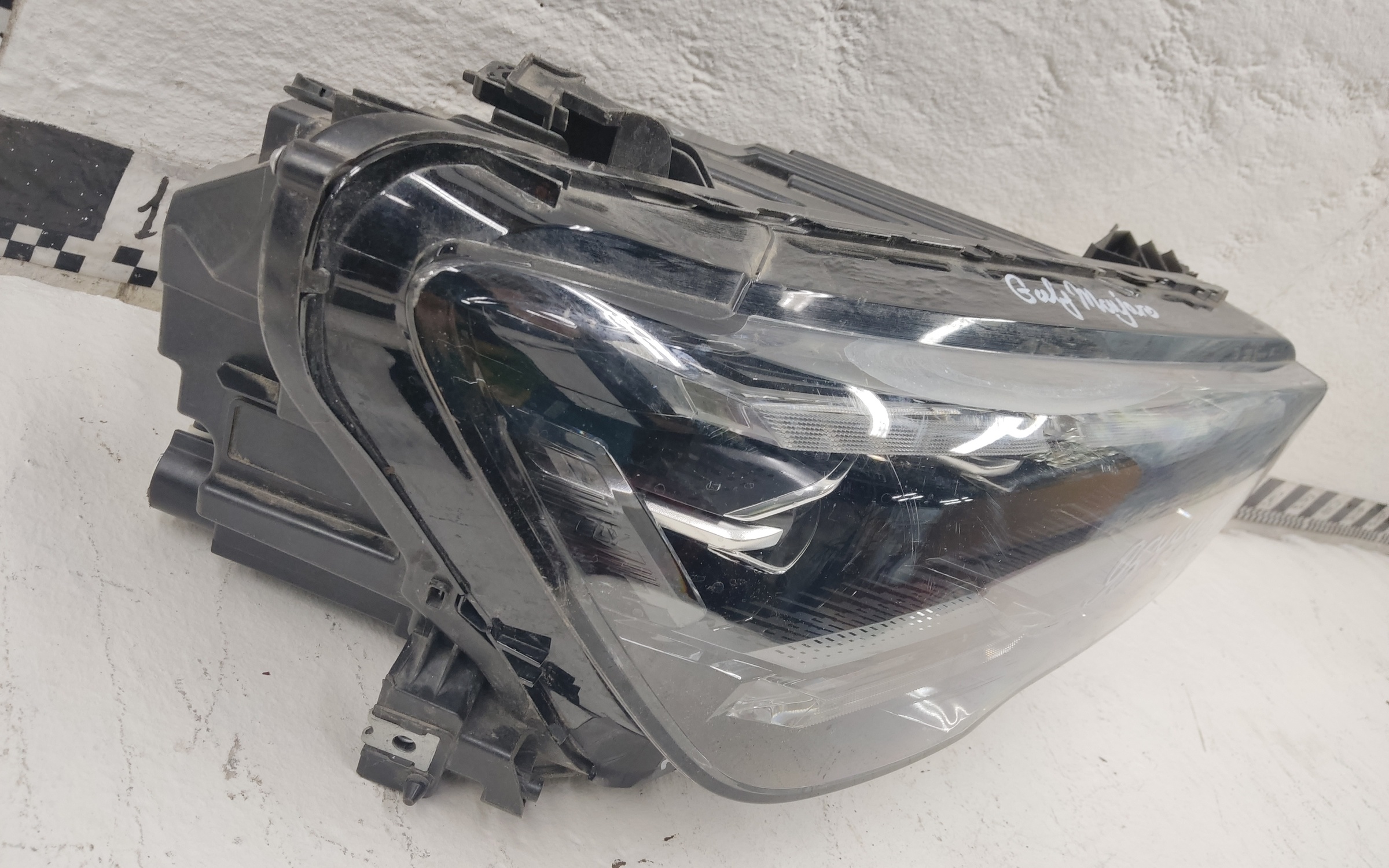 Фара передняя правая Geely Monjaro LED