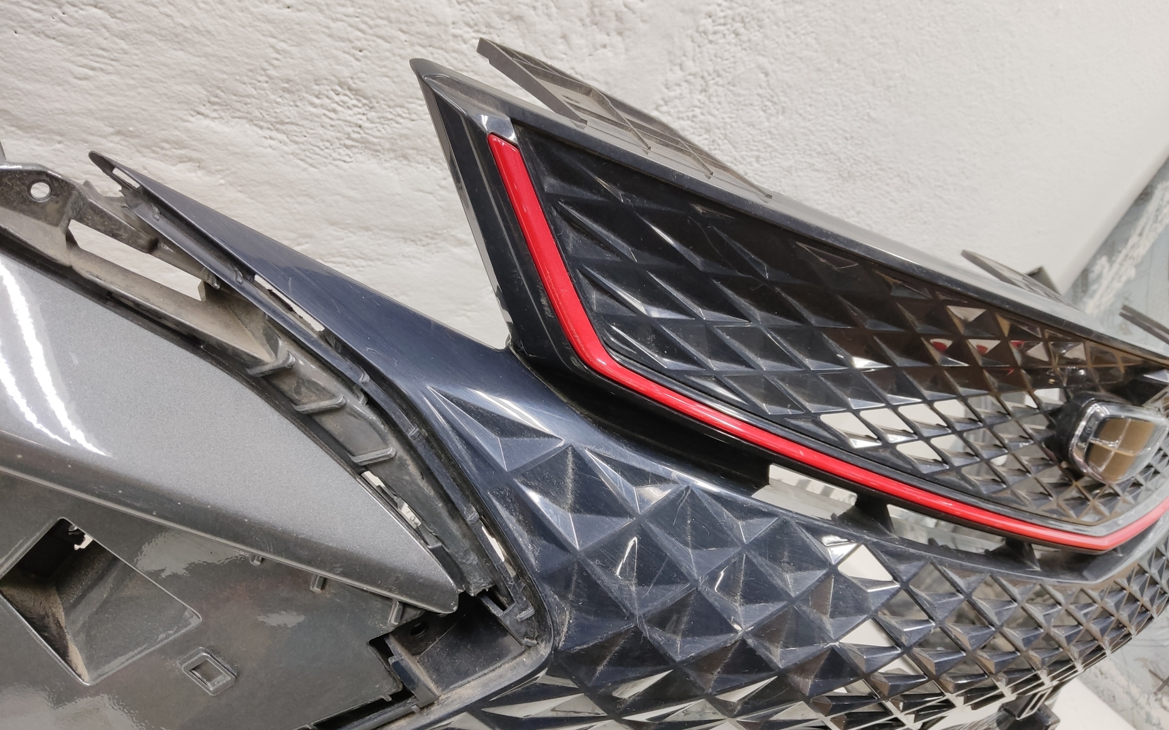Бампер передний Geely Coolray 1 Restail