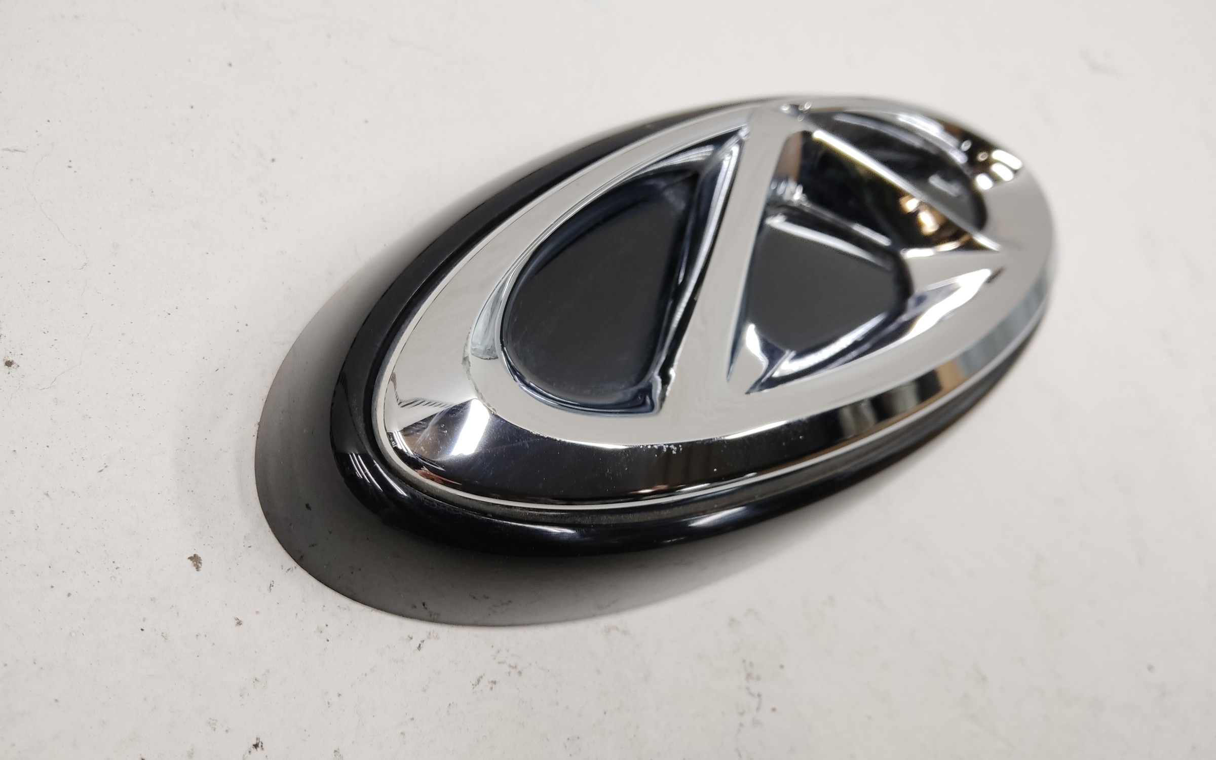 Эмблема крышки багажника Chery Tiggo 4