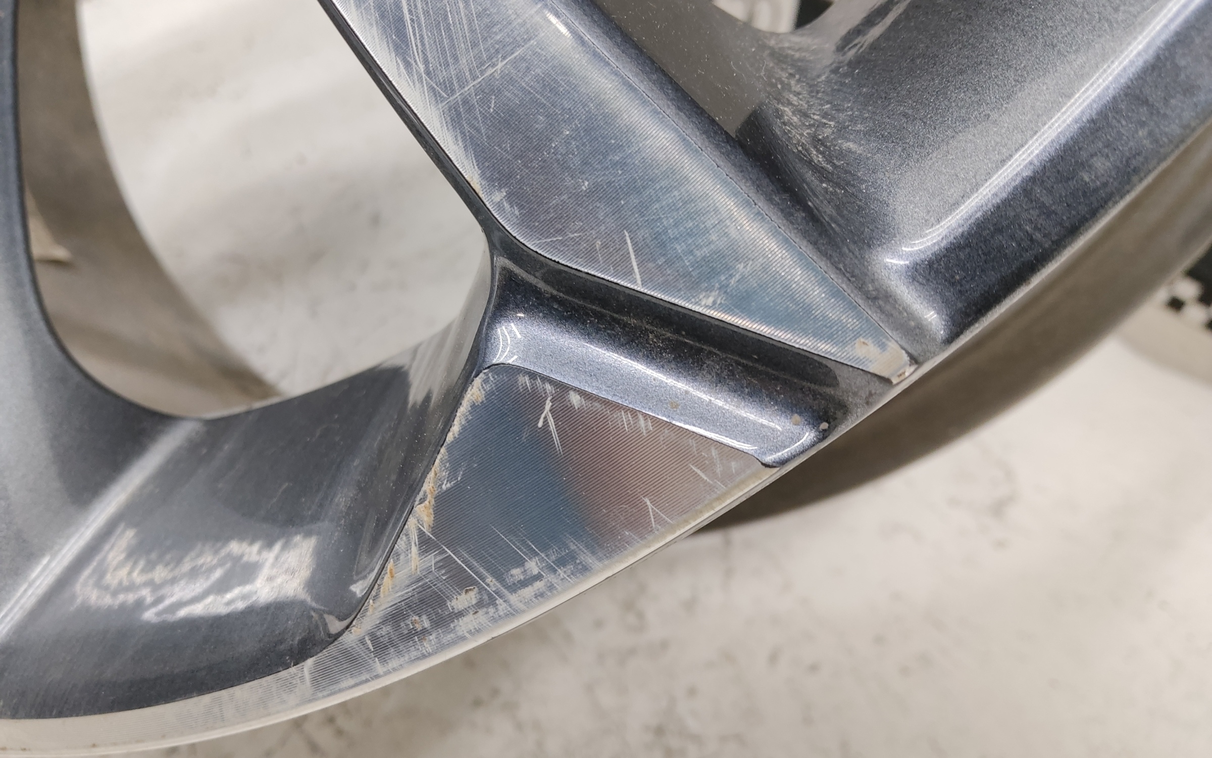 Диск колеса литой Geely Coolray R18