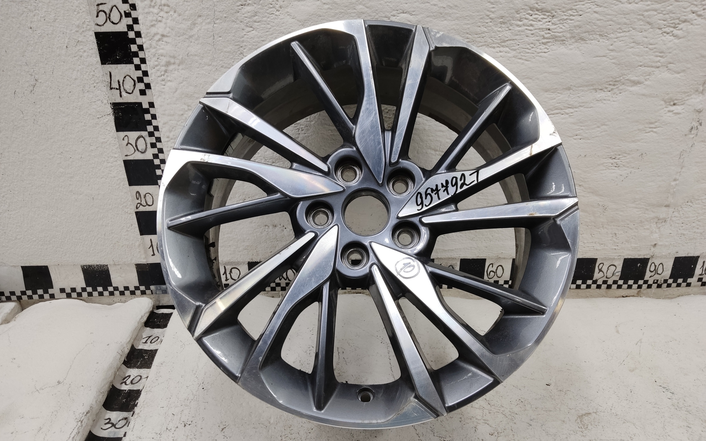 Диск колеса литой Geely Coolray R18