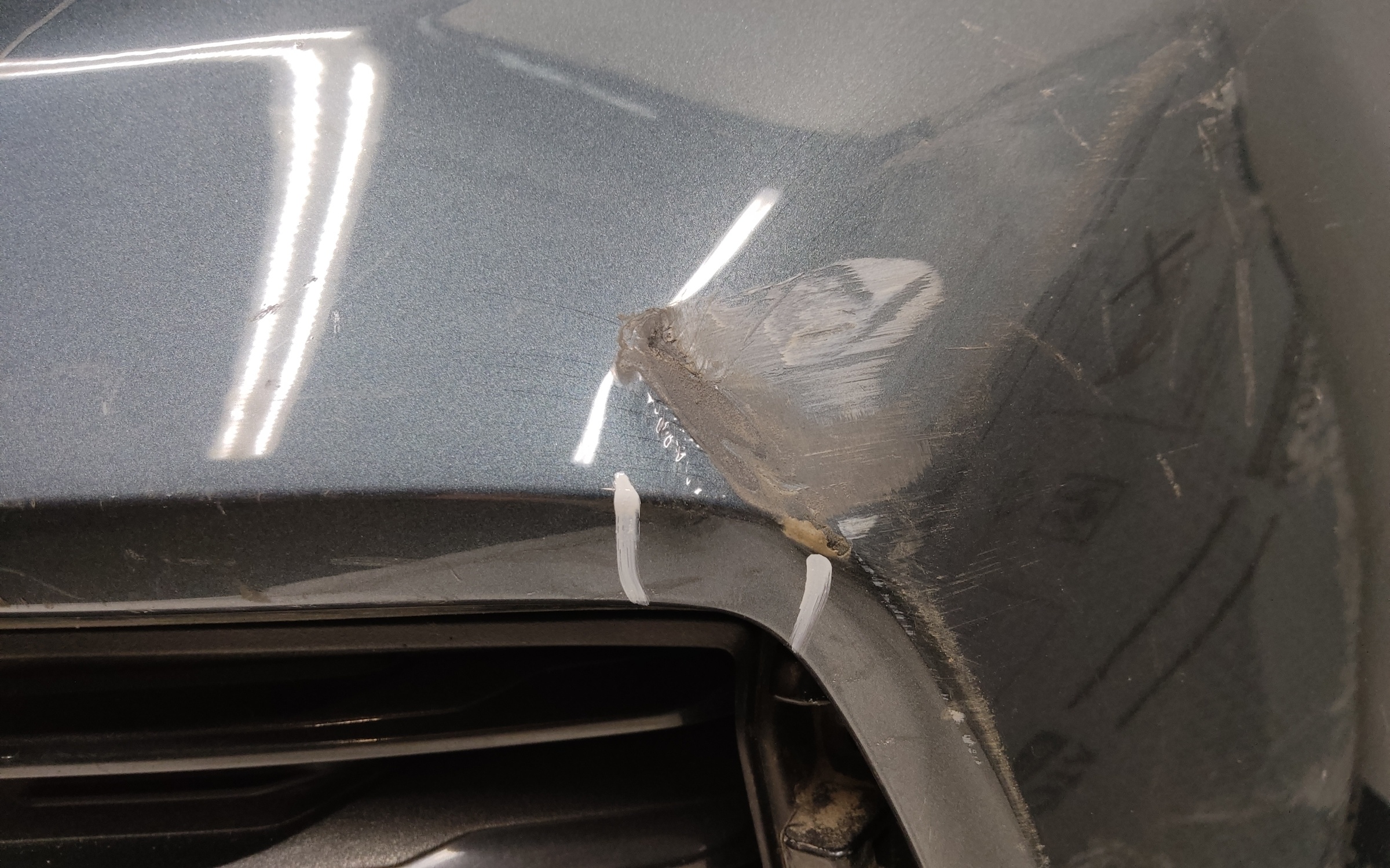 Бампер передний Geely Monjaro