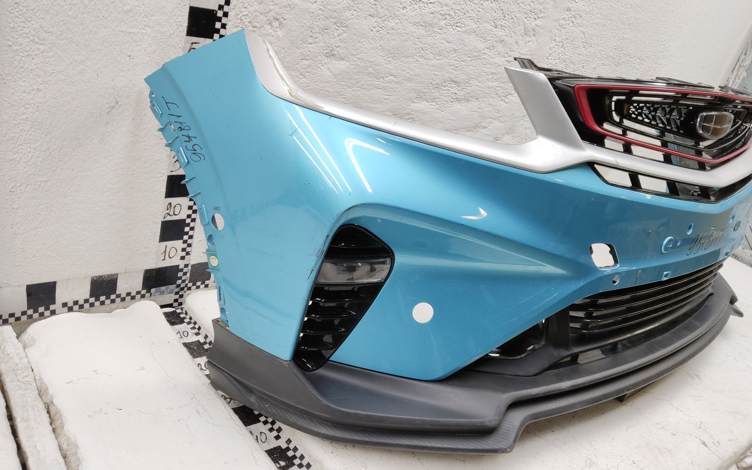 Бампер передний Geely Coolray под парктроник