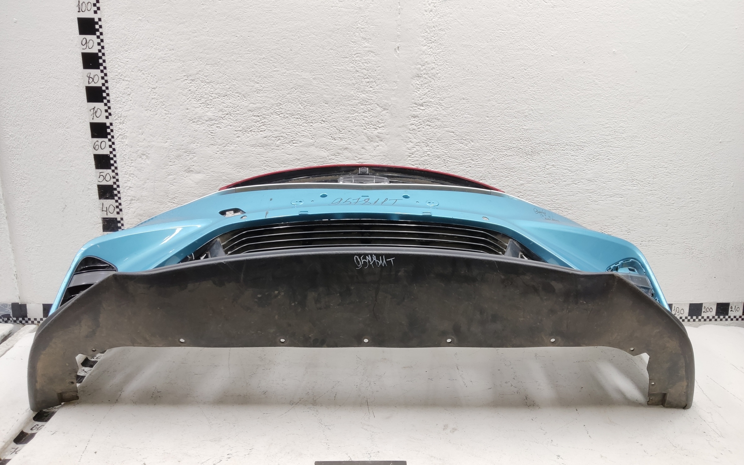 Бампер передний Geely Coolray под парктроник