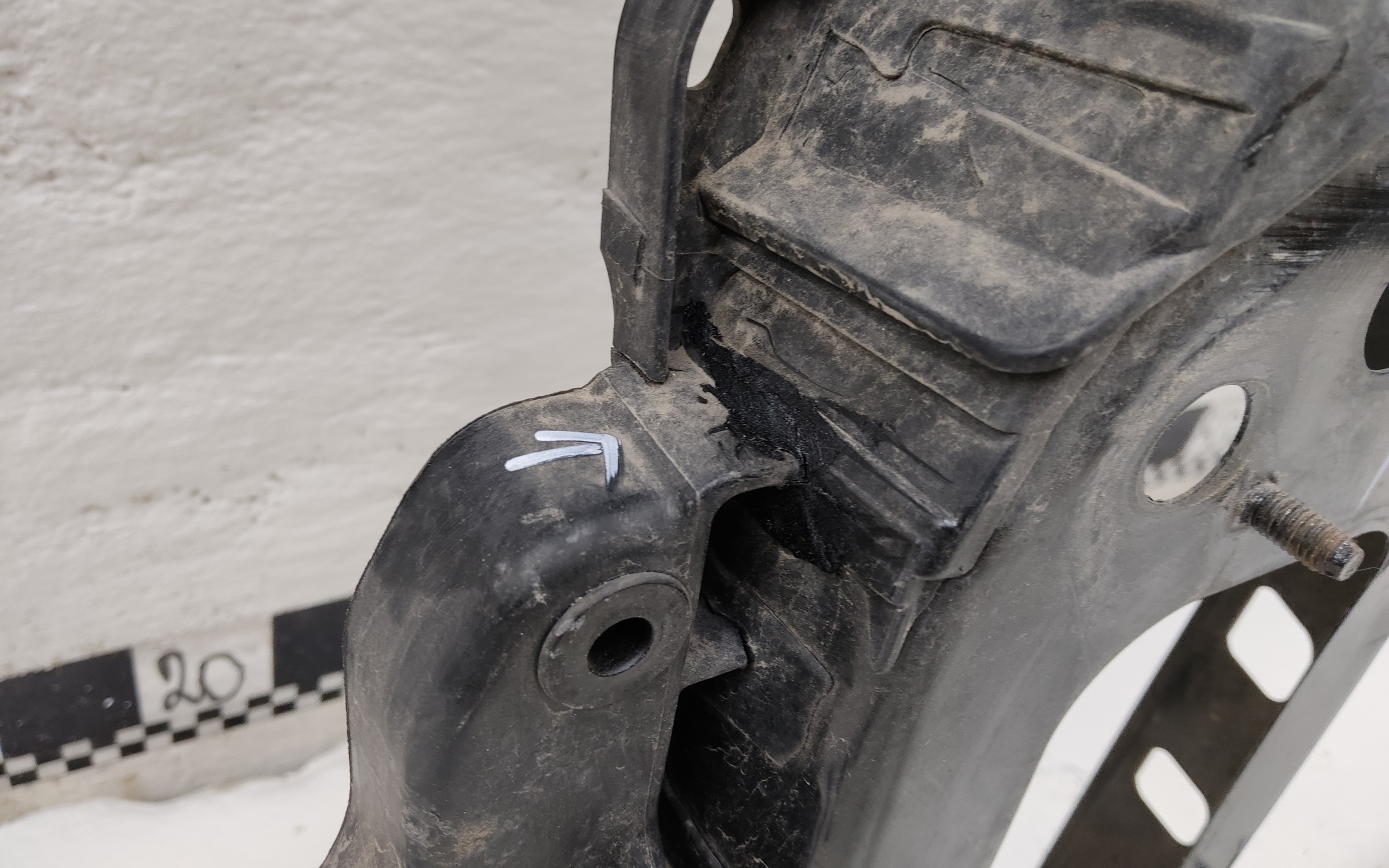 Панель передняя Hyundai Santa Fe 4