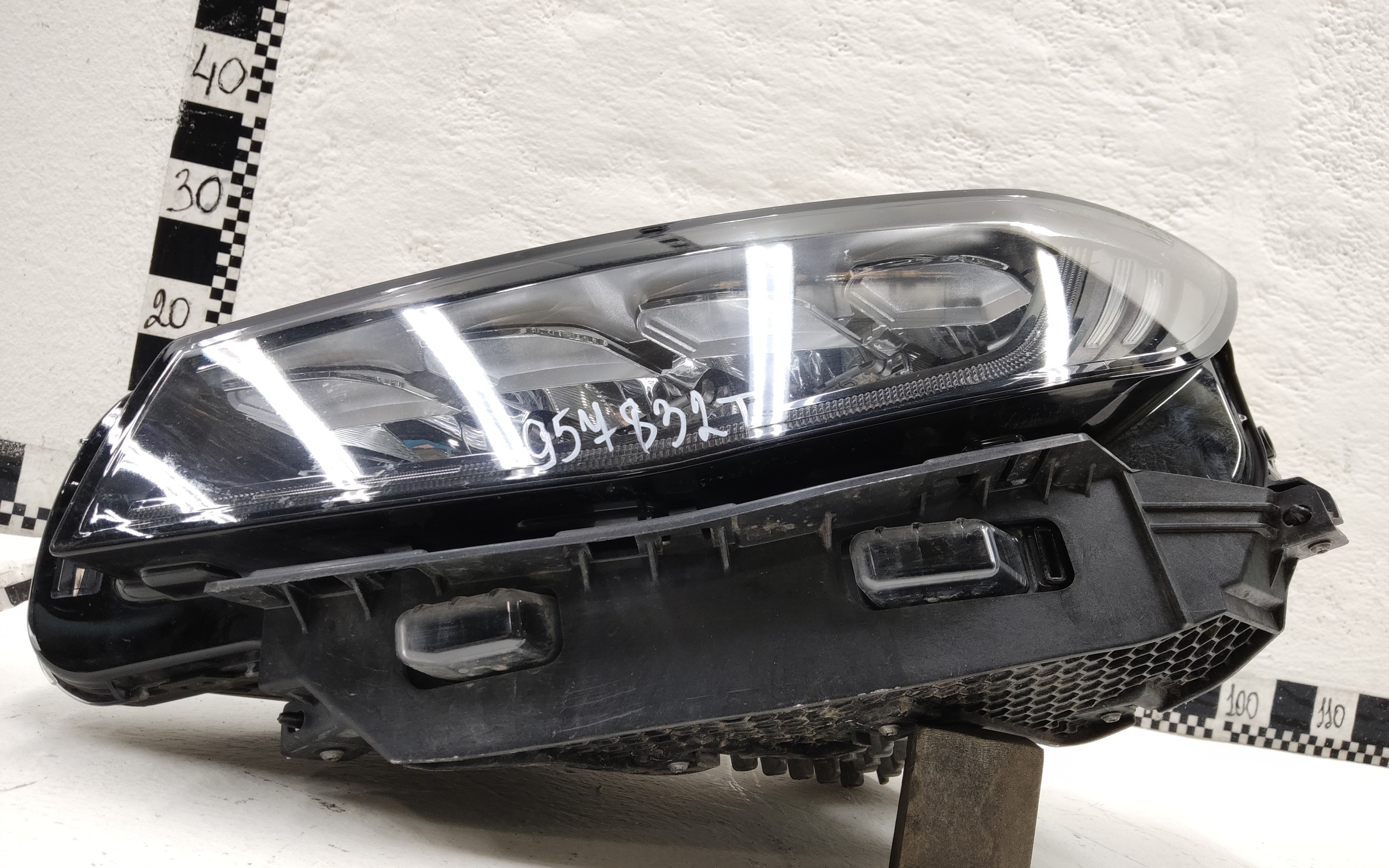 Фара передняя левая Geely Atlas Pro LED
