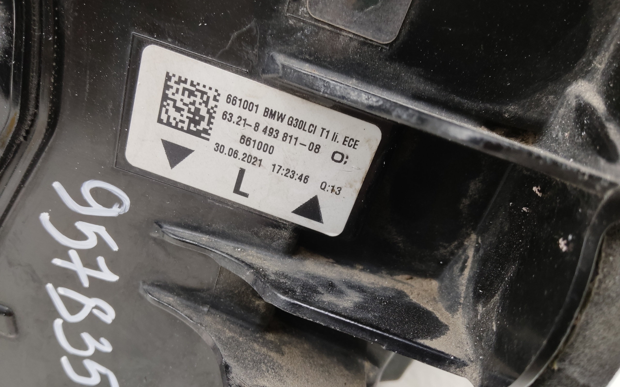 Фонарь задний левый наружный BMW 5er G30 Restail LED
