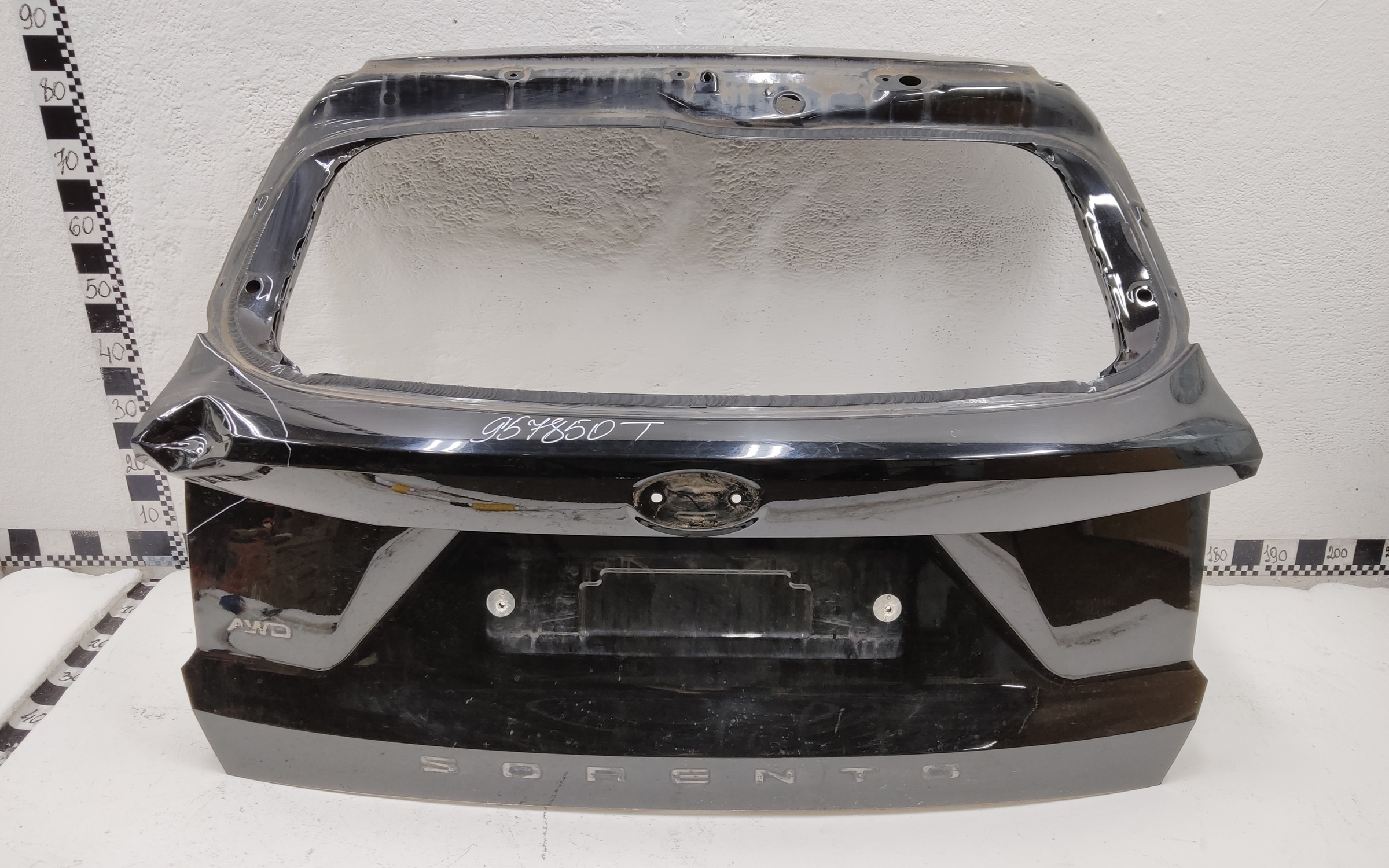 Крышка багажника Kia Sorento 4