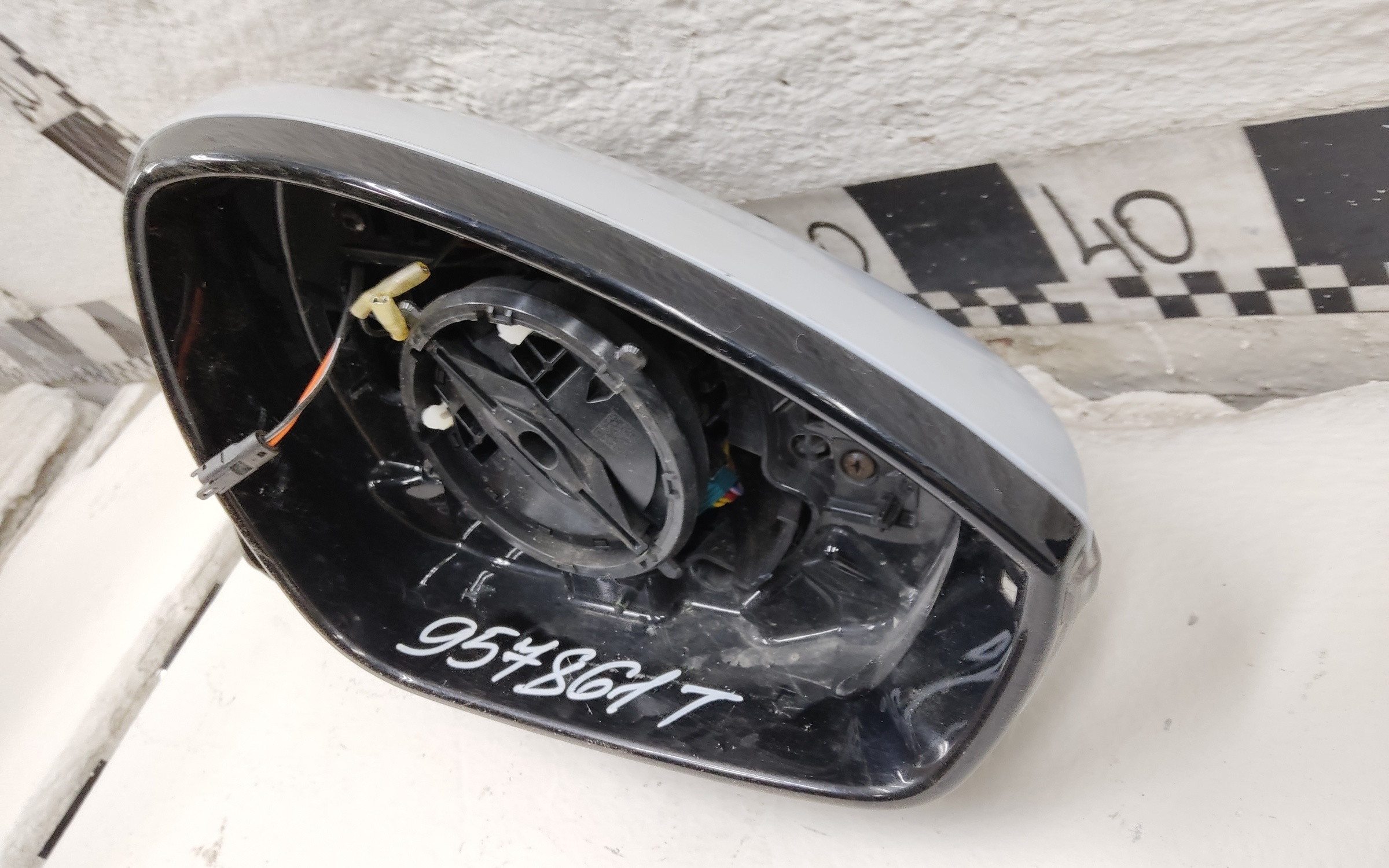 Зеркало правое Chery Arrizo 8 16+1 контакт