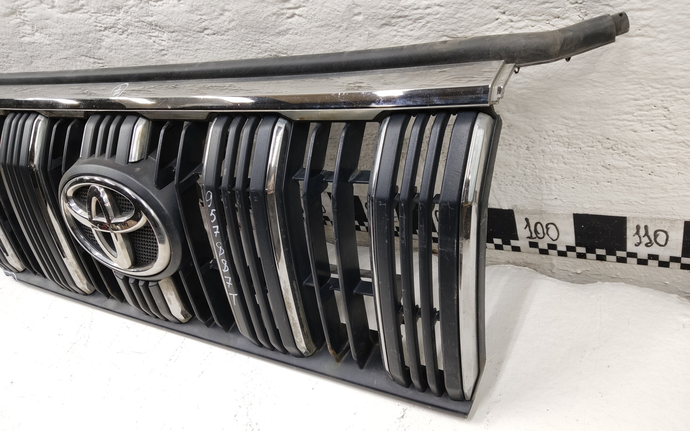 Решетка радиатора Toyota Land Cruiser Prado 150 Restail 2