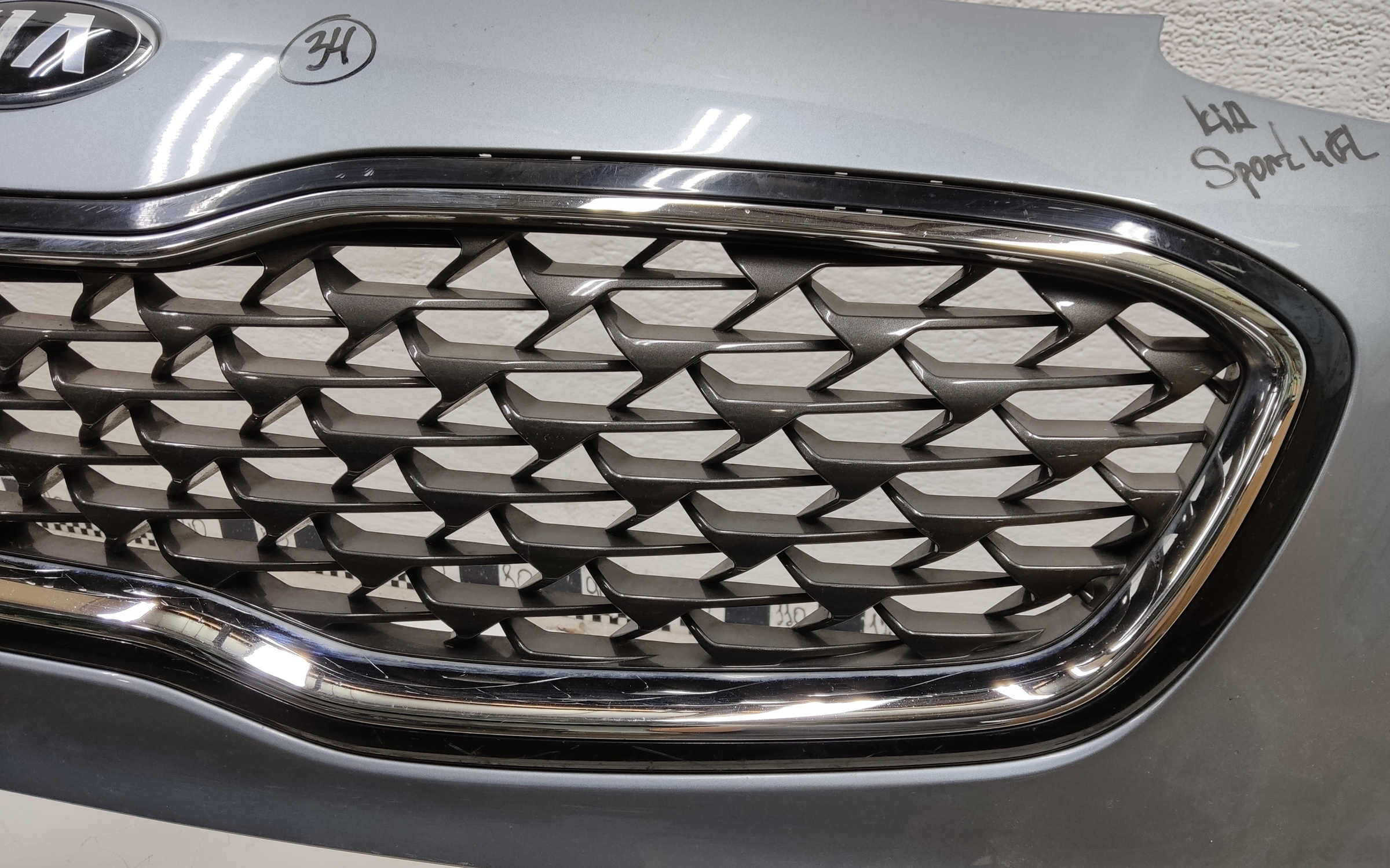 Бампер передний Kia Sportage 4 Restail