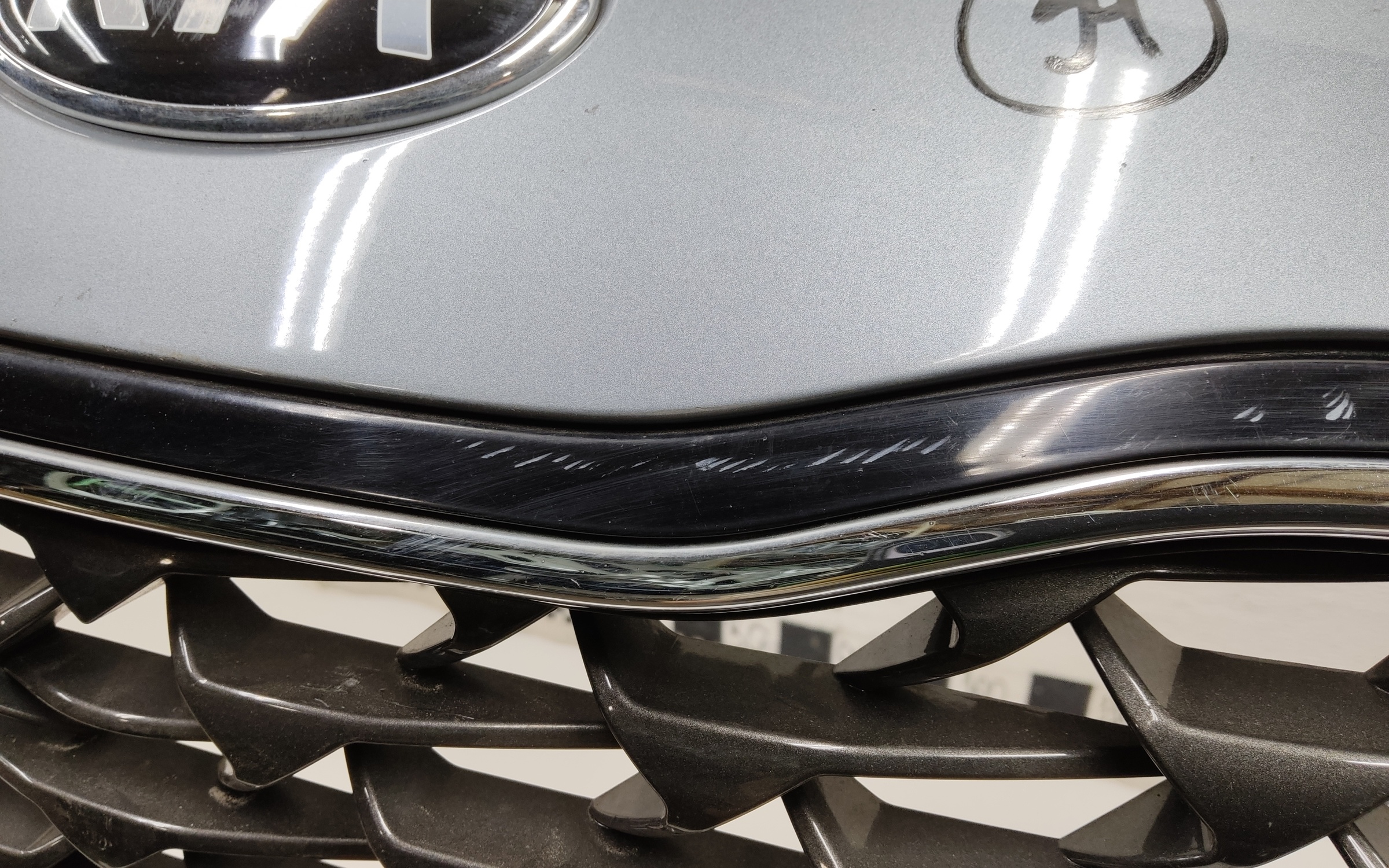 Бампер передний Kia Sportage 4 Restail