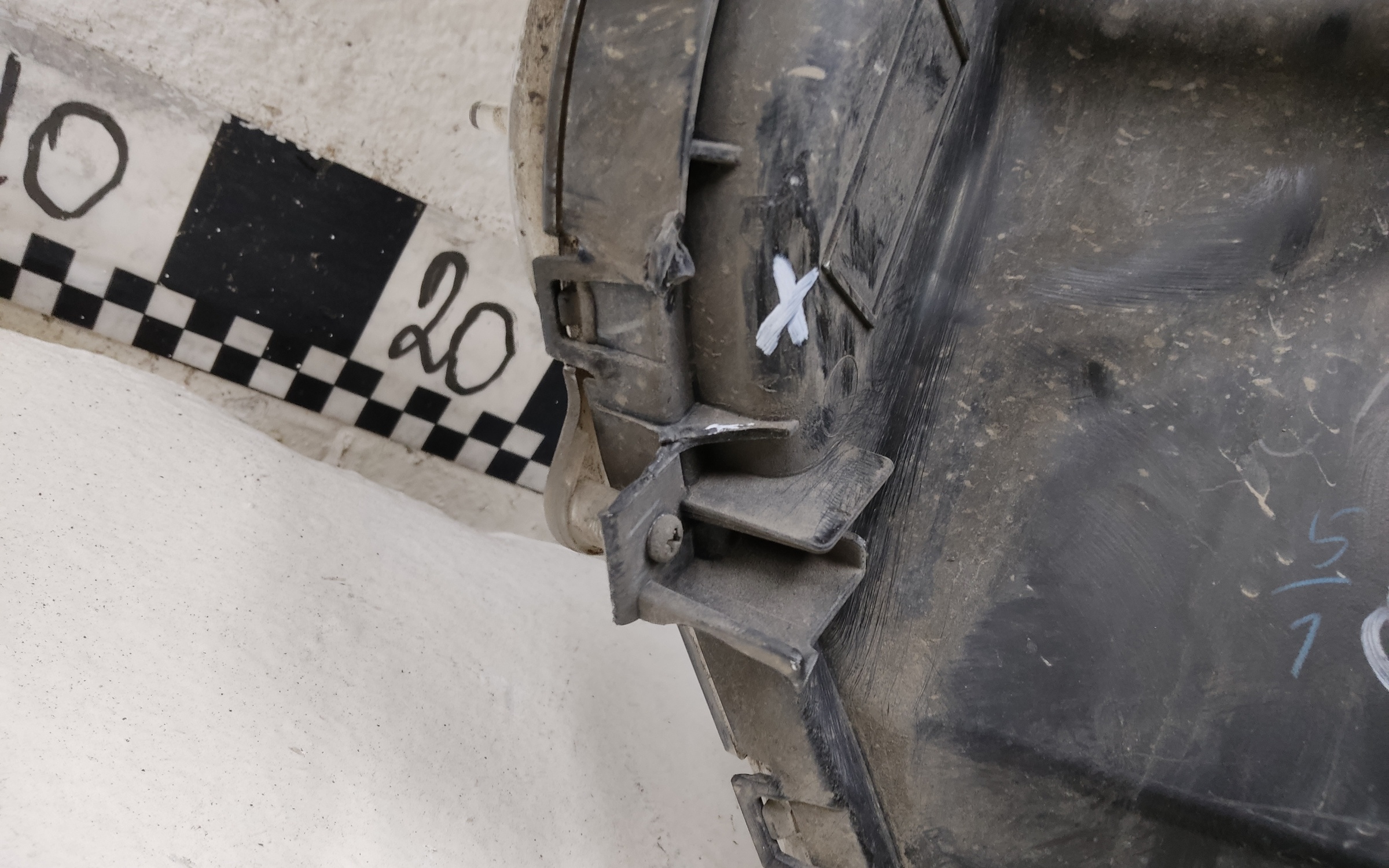 Фара ПТФ передняя правая Mitsubishi L200 5 Restail