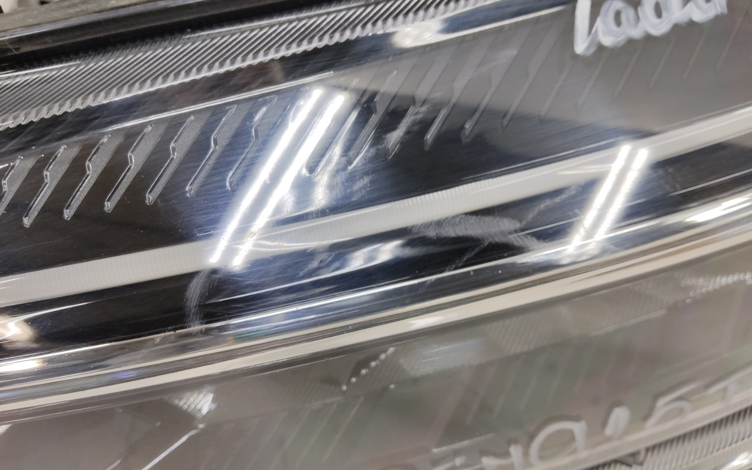 Фара передняя левая Lada Vesta 1 Restail LED