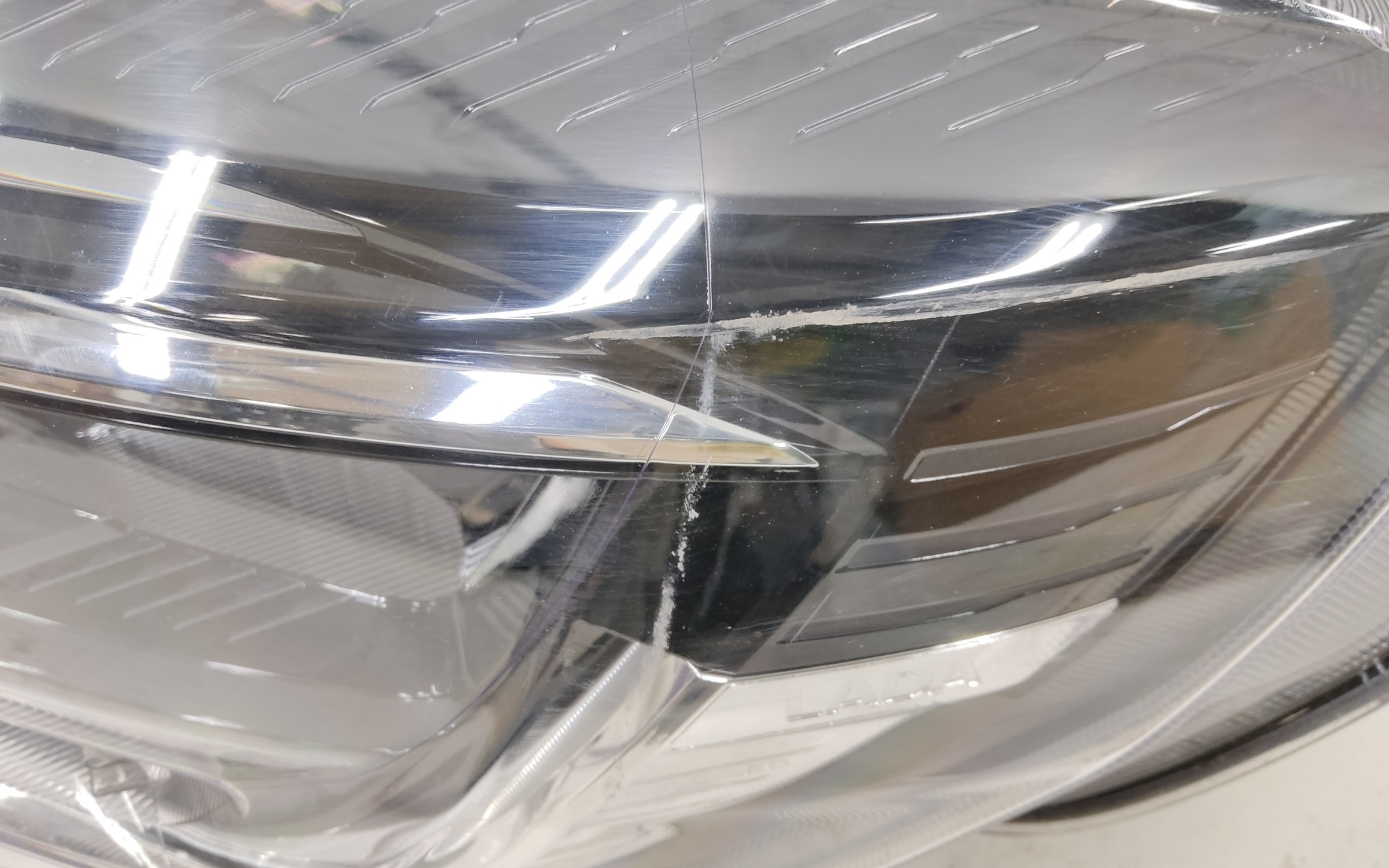 Фара передняя левая Lada Vesta 1 Restail LED