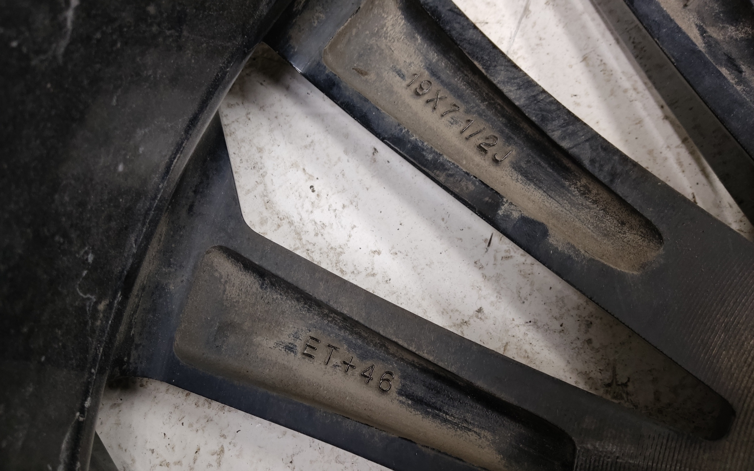 Диск колеса литой Exeed TXL R19
