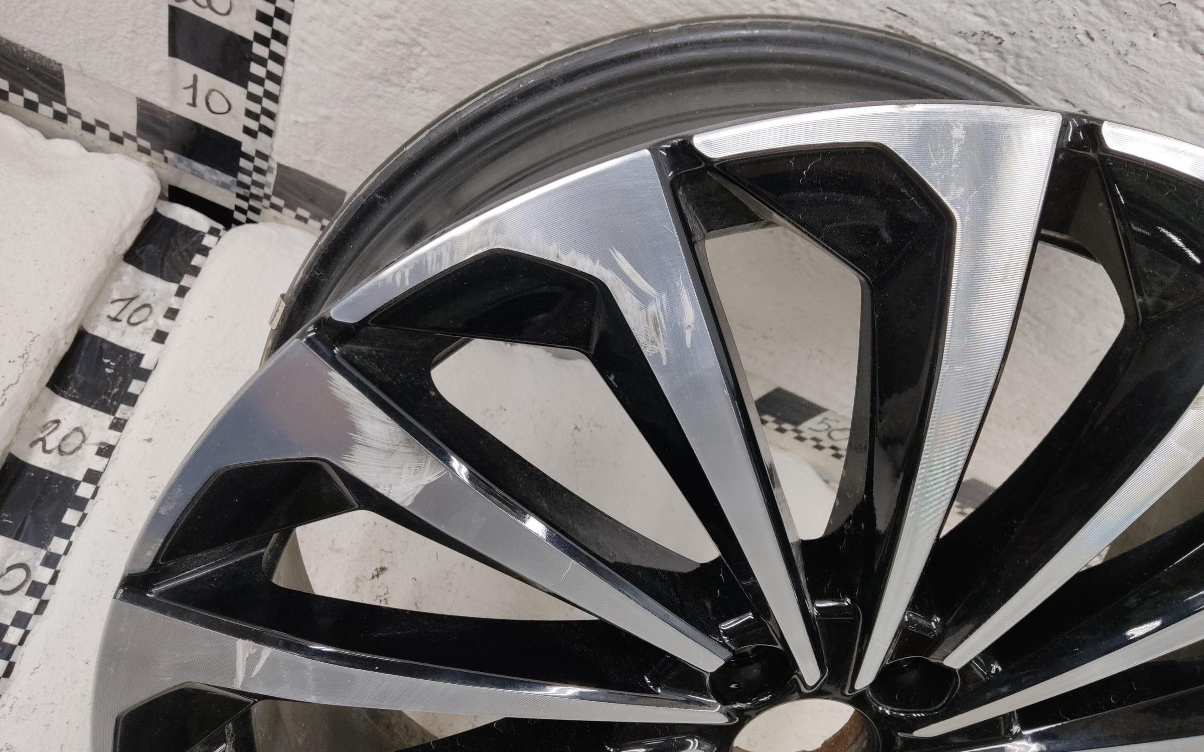 Диск колеса литой Exeed TXL R19