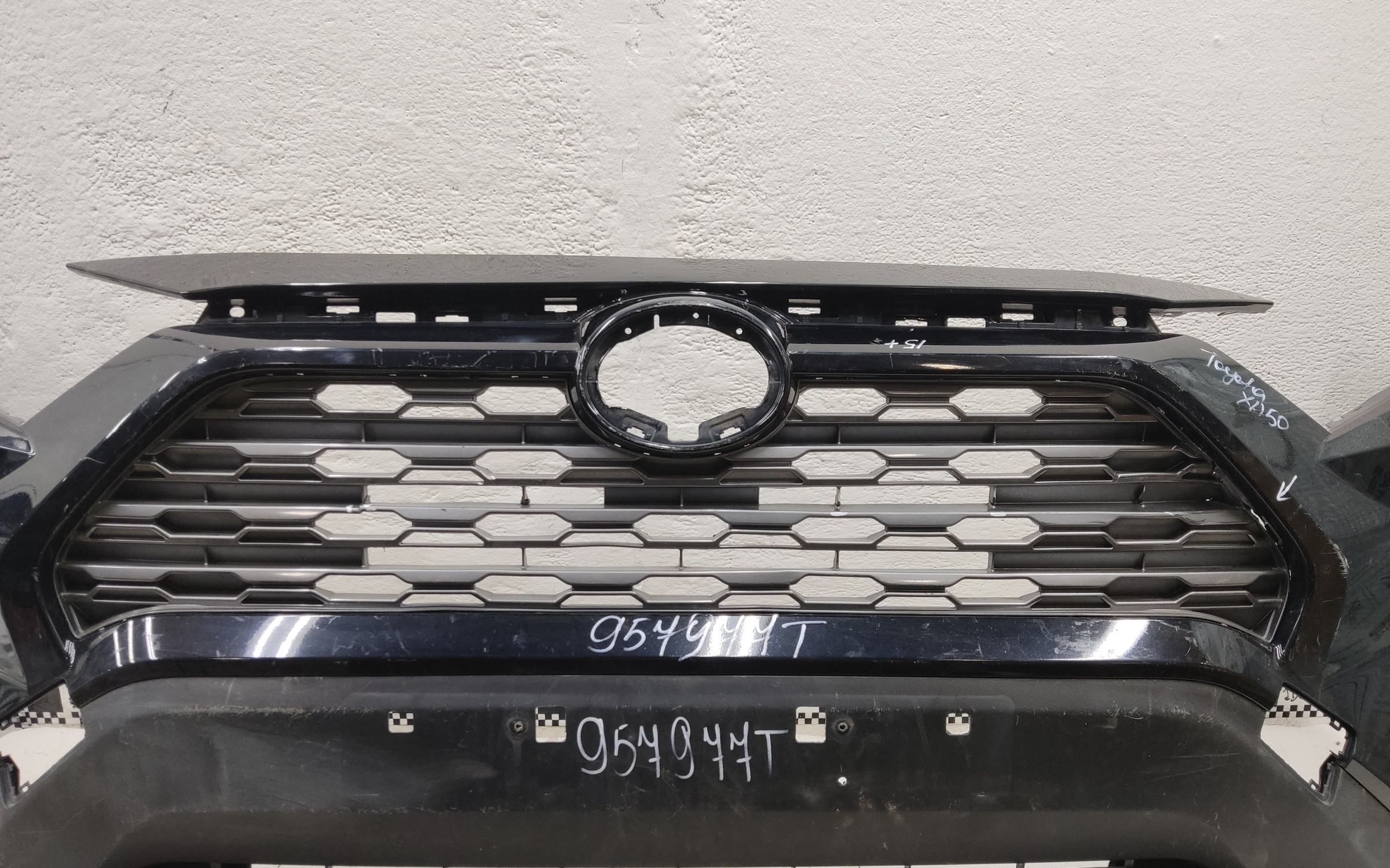 Бампер передний Toyota RAV4 XA50