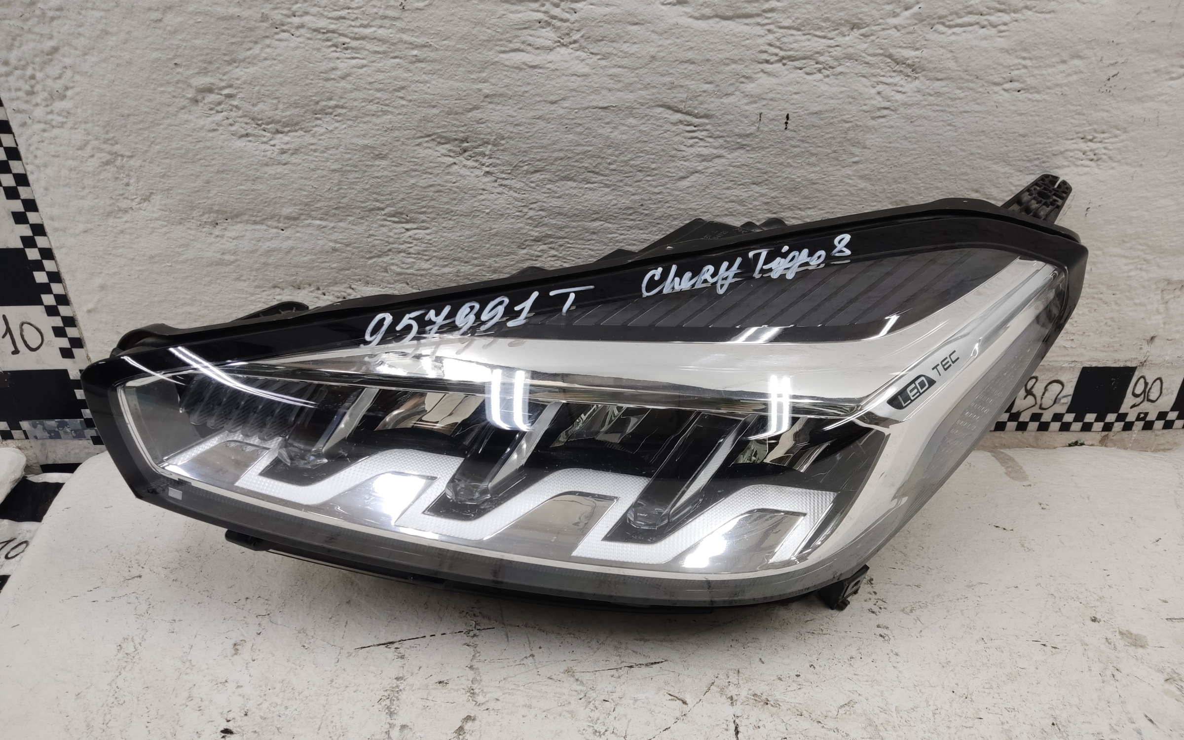 Фара передняя левая Chery Tiggo 8 LED